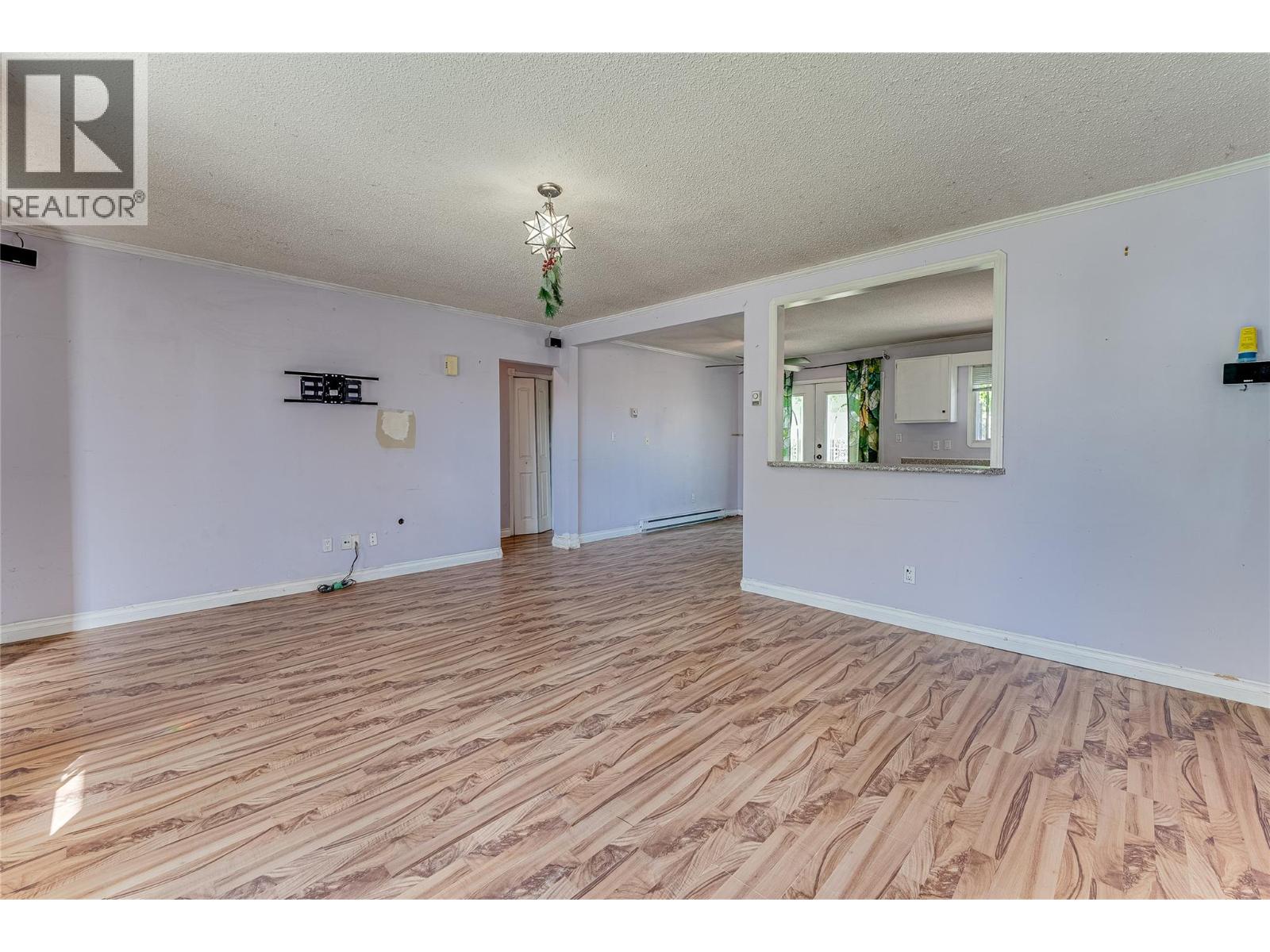1309 43 Street, Vernon, British Columbia  V1T 7R7 - Photo 9 - 10387079