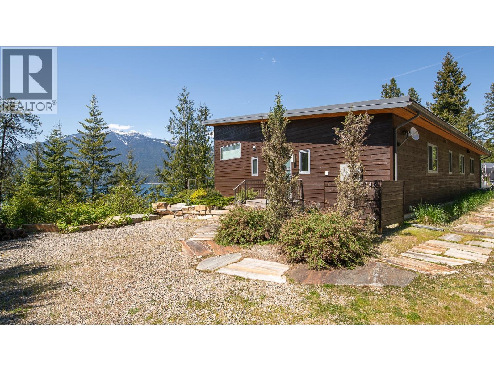 17246 Pilot Bay Road, Crawford Bay, British Columbia  V0B 1X0 - Photo 29 - 10386004