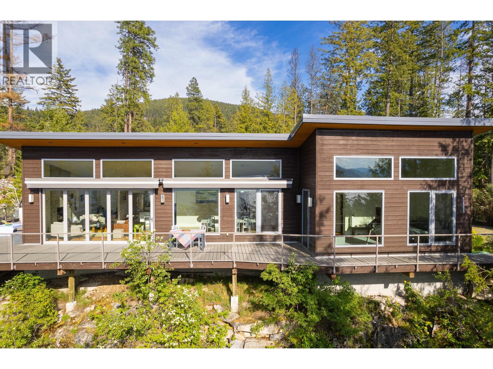 17246 Pilot Bay Road, Crawford Bay, British Columbia  V0B 1X0 - Photo 35 - 10386004