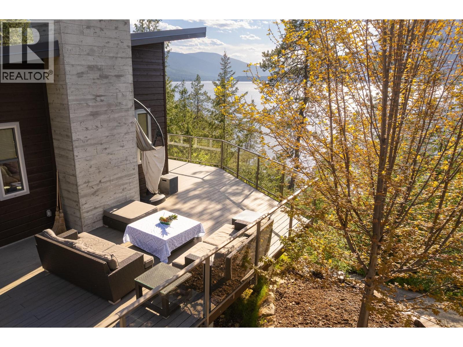 17246 Pilot Bay Road, Crawford Bay, British Columbia  V0B 1X0 - Photo 38 - 10386004