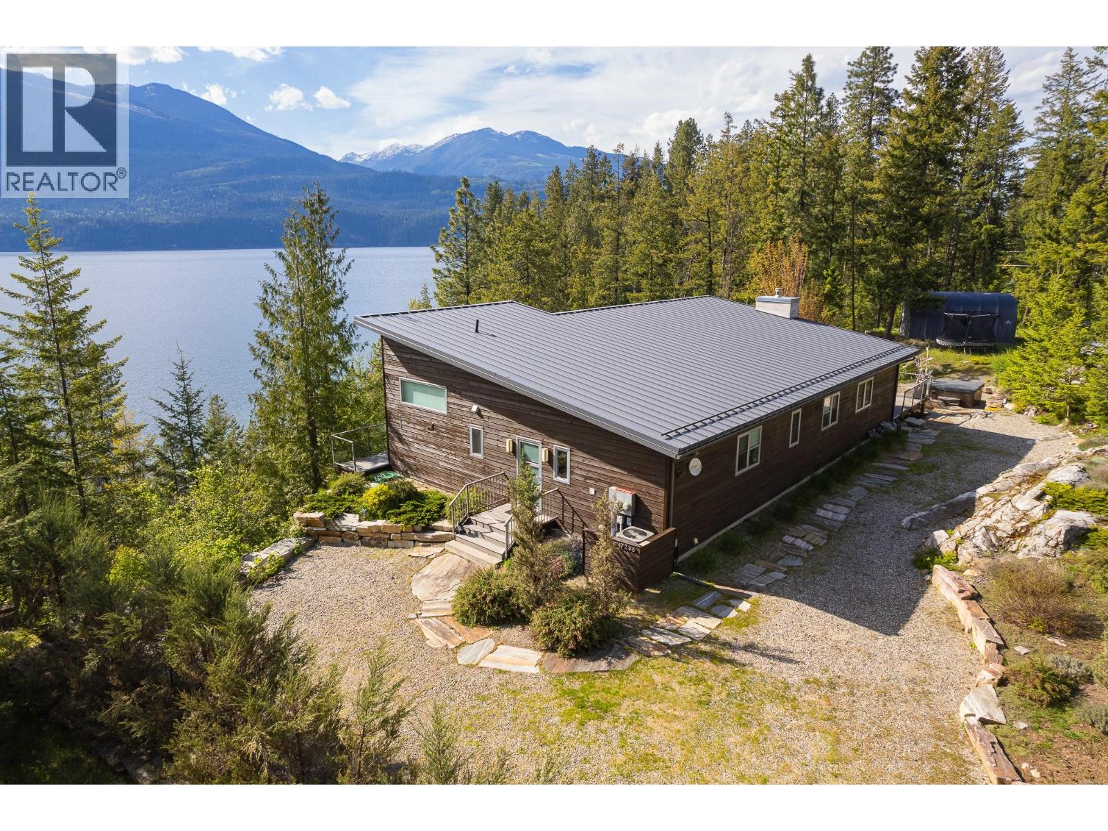 17246 Pilot Bay Road, Crawford Bay, British Columbia  V0B 1X0 - Photo 39 - 10386004