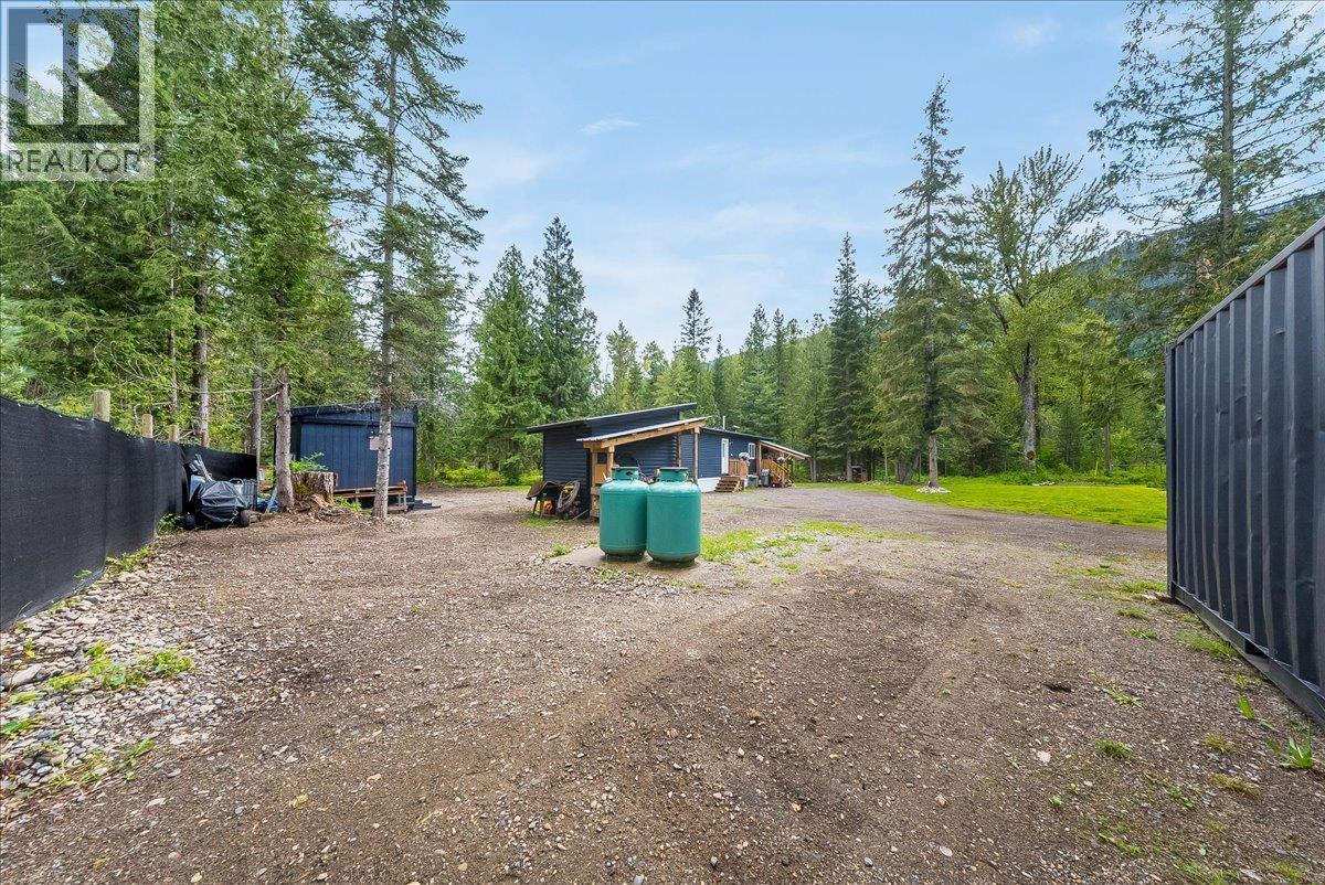 118 Liness Road, Salmo, British Columbia  V0G 1Z0 - Photo 25 - 10388127
