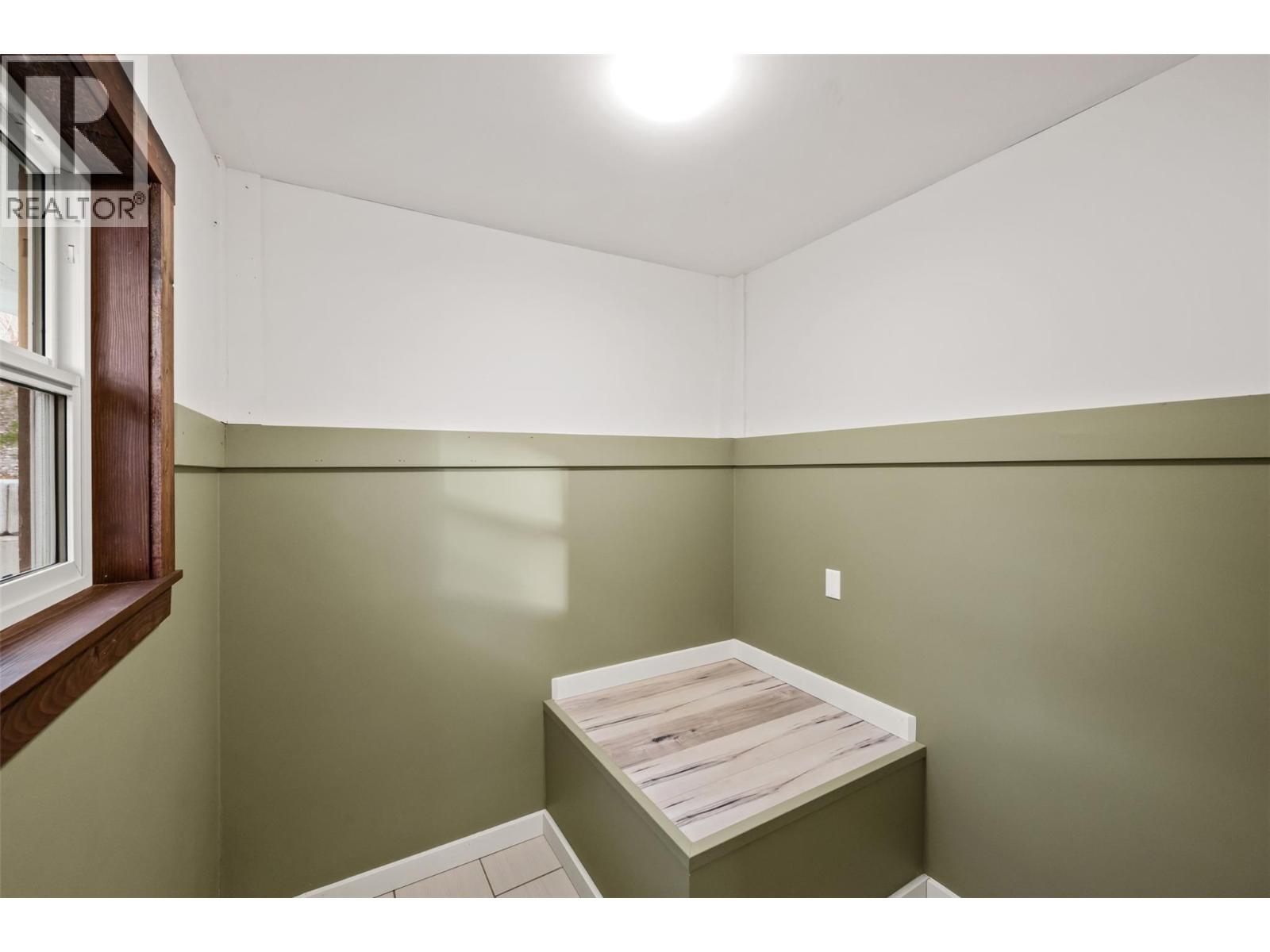 6470 Hollow Street, Oliver, British Columbia  V0H 1T0 - Photo 19 - 10388361