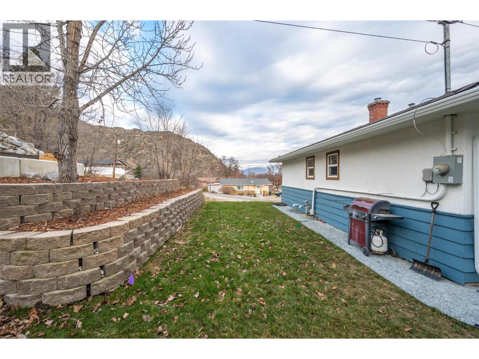 6470 Hollow Street, Oliver, British Columbia  V0H 1T0 - Photo 33 - 10388361