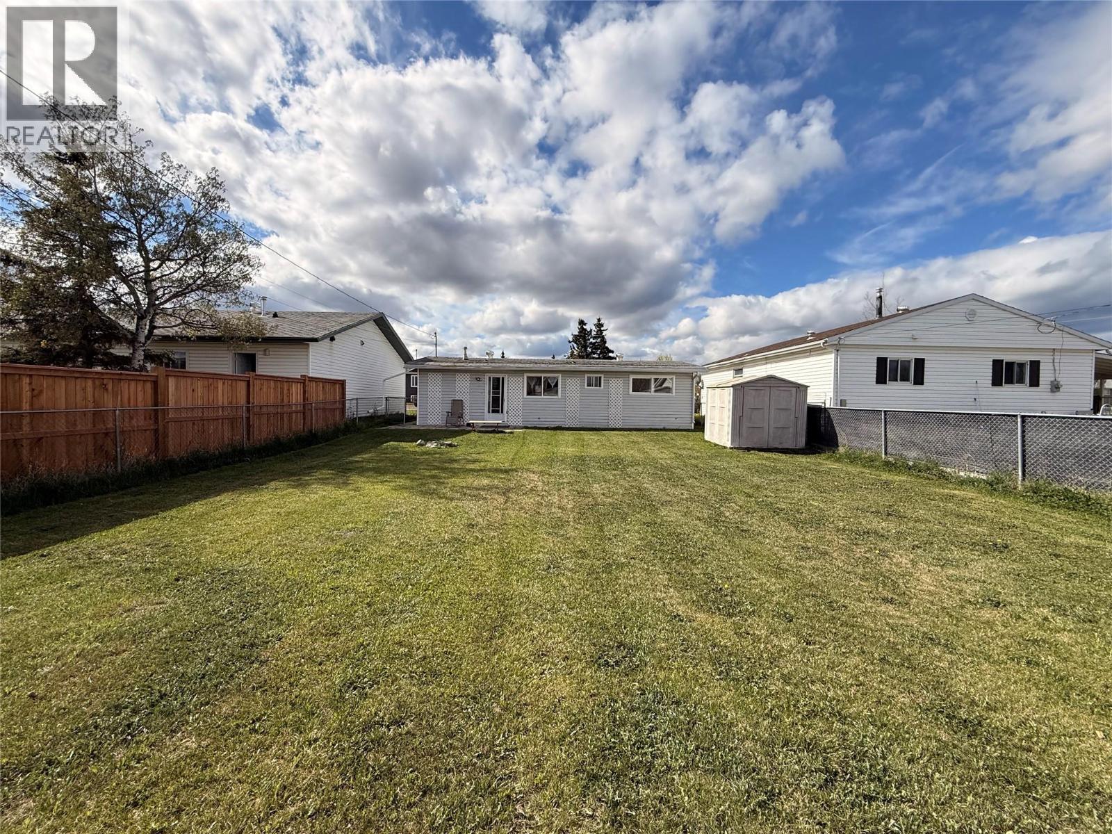 1016 120 Avenue, Dawson Creek, British Columbia  V1G 3J7 - Photo 12 - 10388366