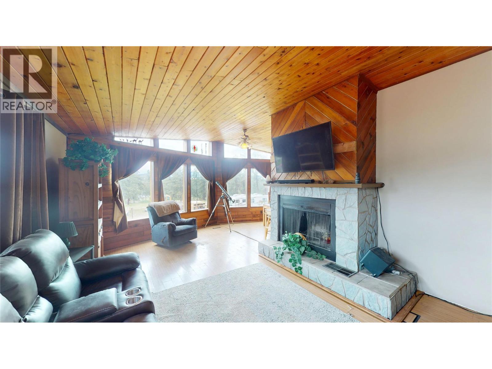 4300 Echo Field Road, Cranbrook, British Columbia  V1C 7B6 - Photo 11 - 10386943