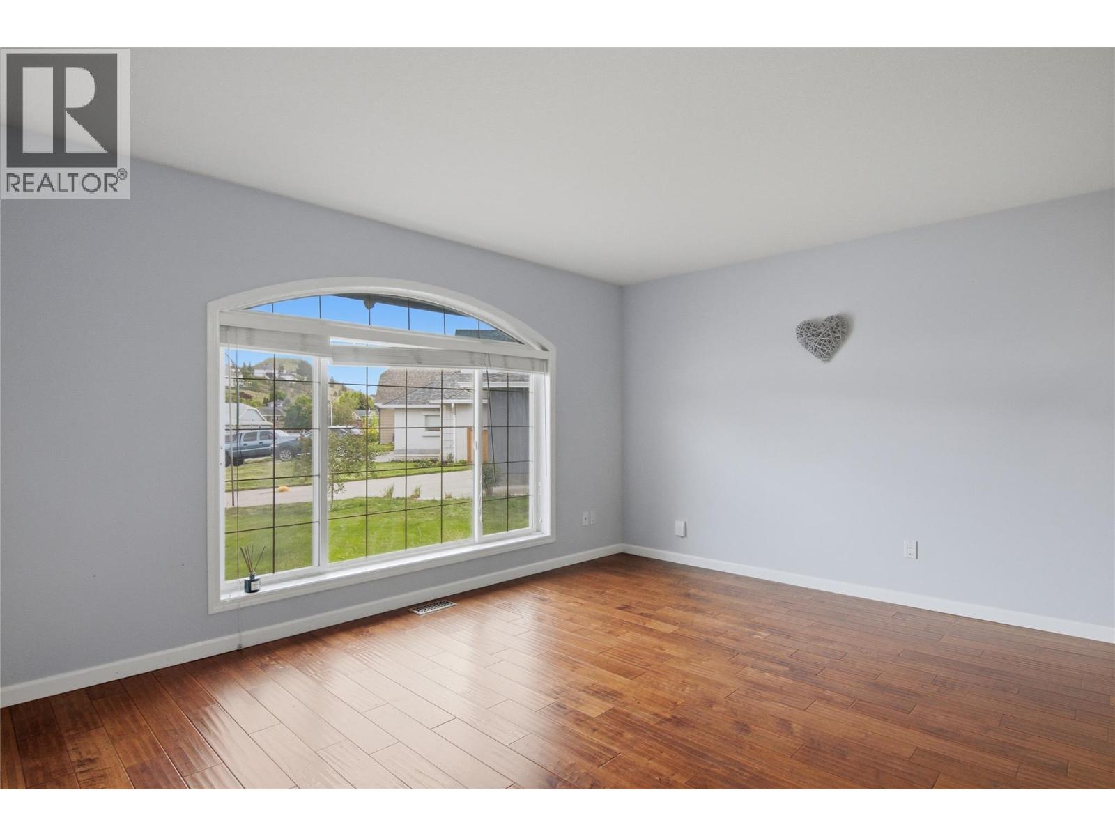1860 Tremerton Drive, Kamloops, British Columbia  V2E 2P5 - Photo 17 - 10388038