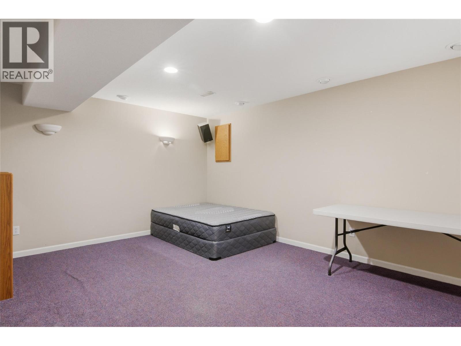 1860 Tremerton Drive, Kamloops, British Columbia  V2E 2P5 - Photo 39 - 10388038