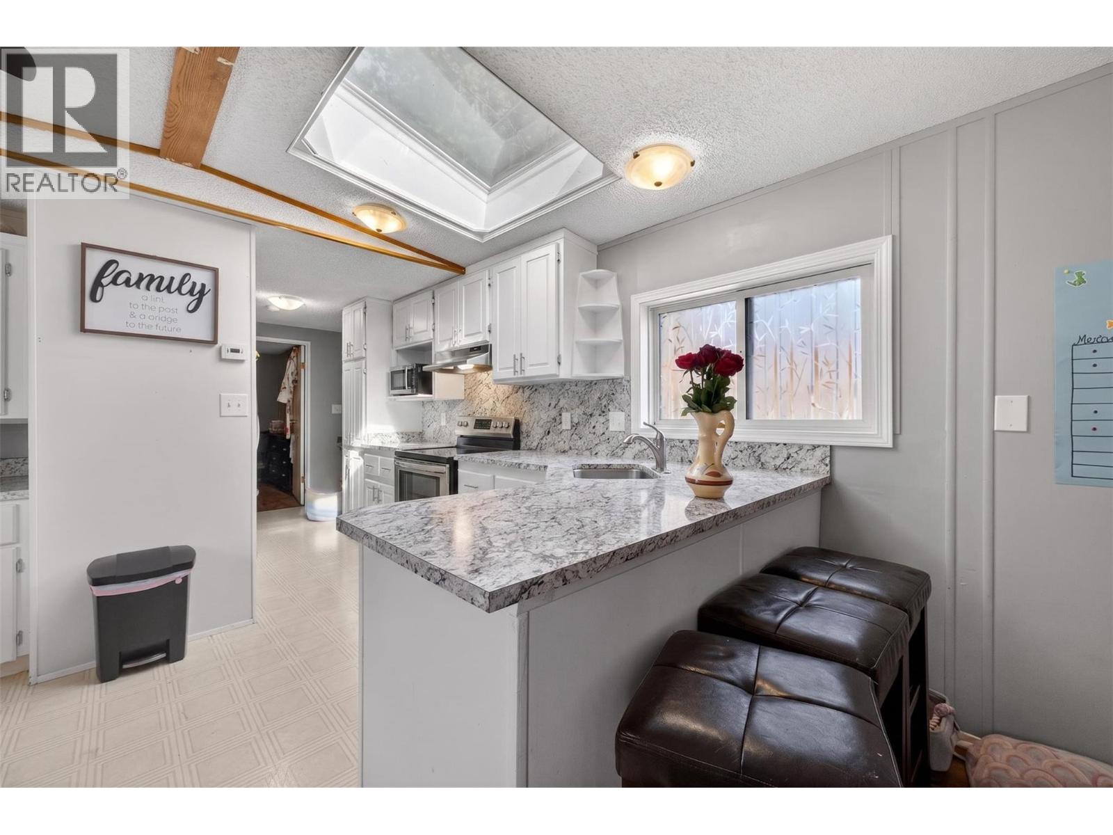 6751 51 Street Ne, Salmon Arm, British Columbia  V0E 1K0 - Photo 12 - 10388090