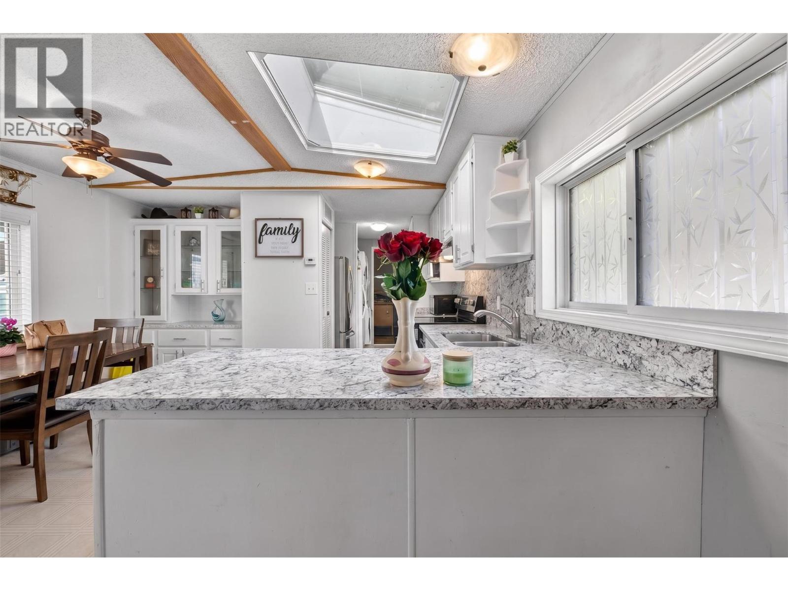 6751 51 Street Ne, Salmon Arm, British Columbia  V0E 1K0 - Photo 14 - 10388090