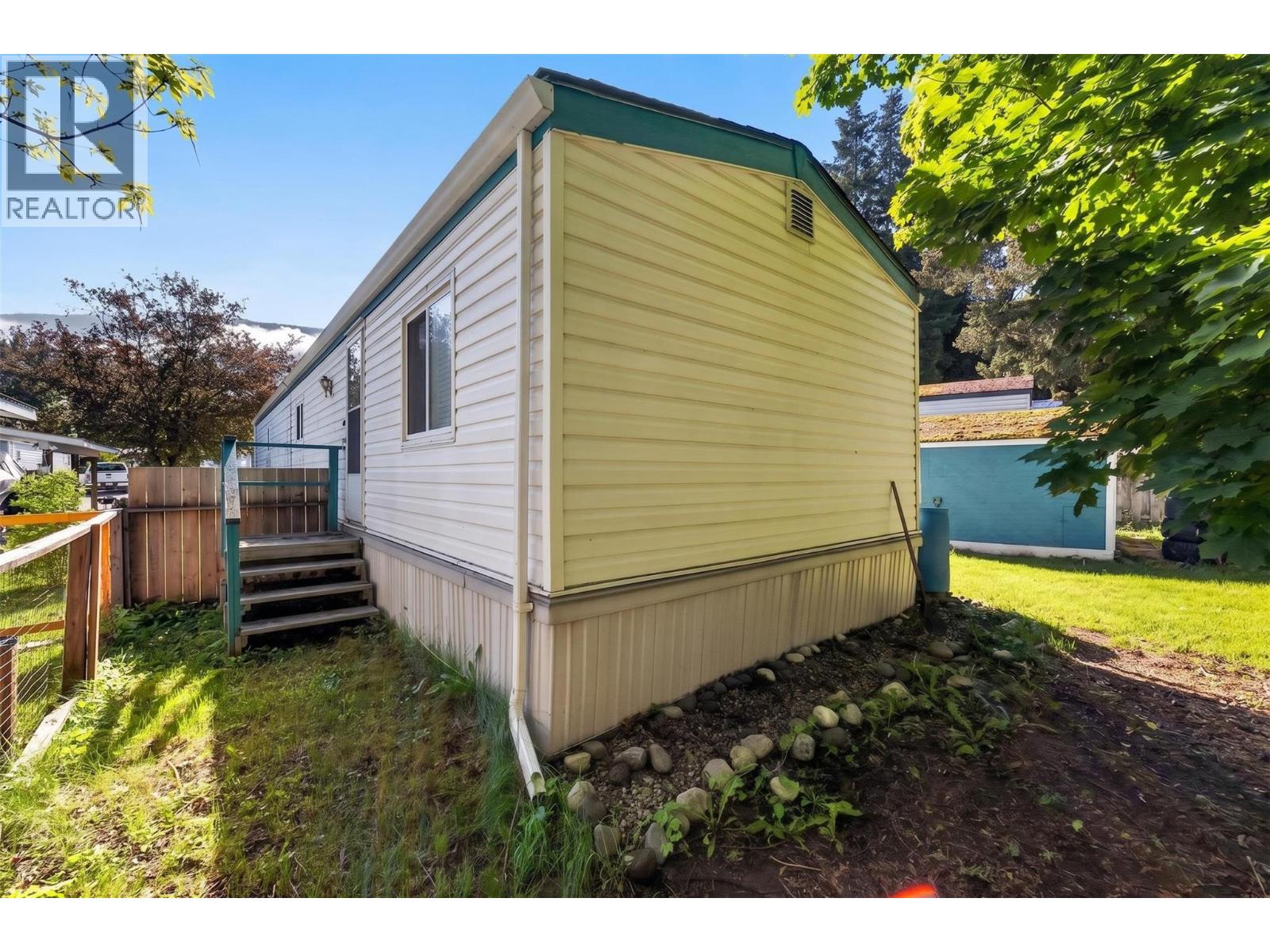 6751 51 Street Ne, Salmon Arm, British Columbia  V0E 1K0 - Photo 38 - 10388090