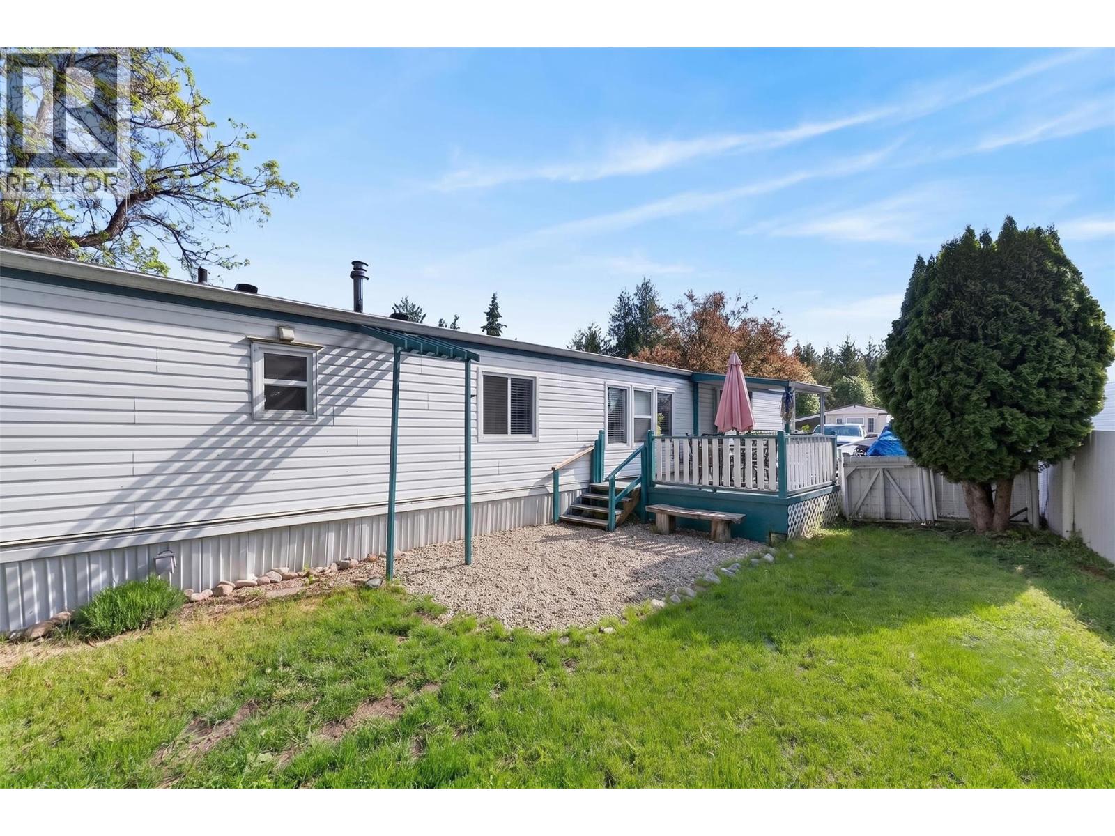 6751 51 Street Ne, Salmon Arm, British Columbia  V0E 1K0 - Photo 4 - 10388090