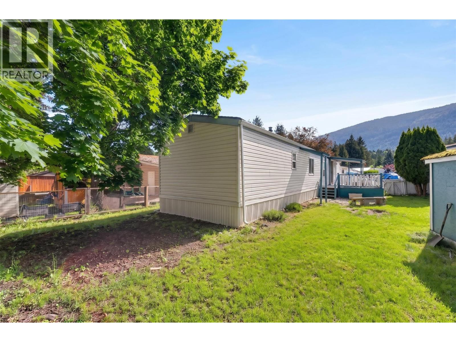 6751 51 Street Ne, Salmon Arm, British Columbia  V0E 1K0 - Photo 8 - 10388090