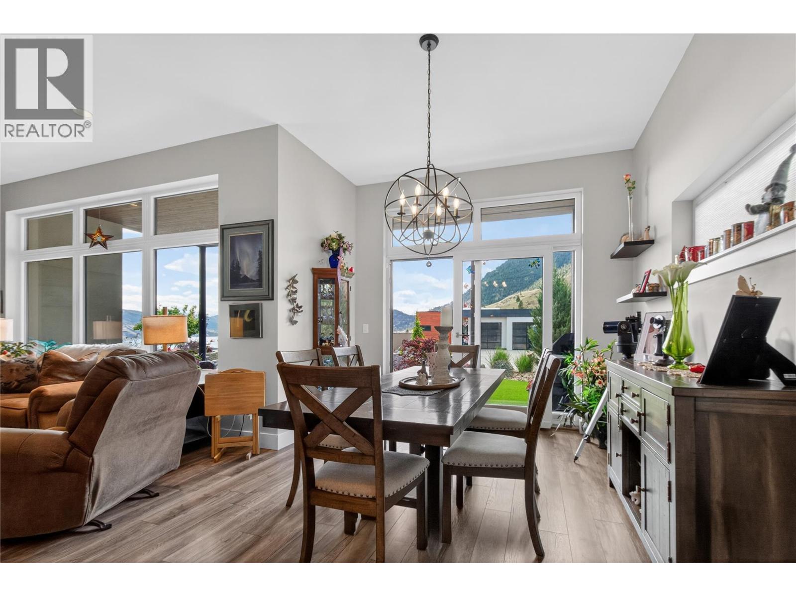 121 Ridge Park, Penticton, British Columbia  V2A 0B1 - Photo 10 - 10388076