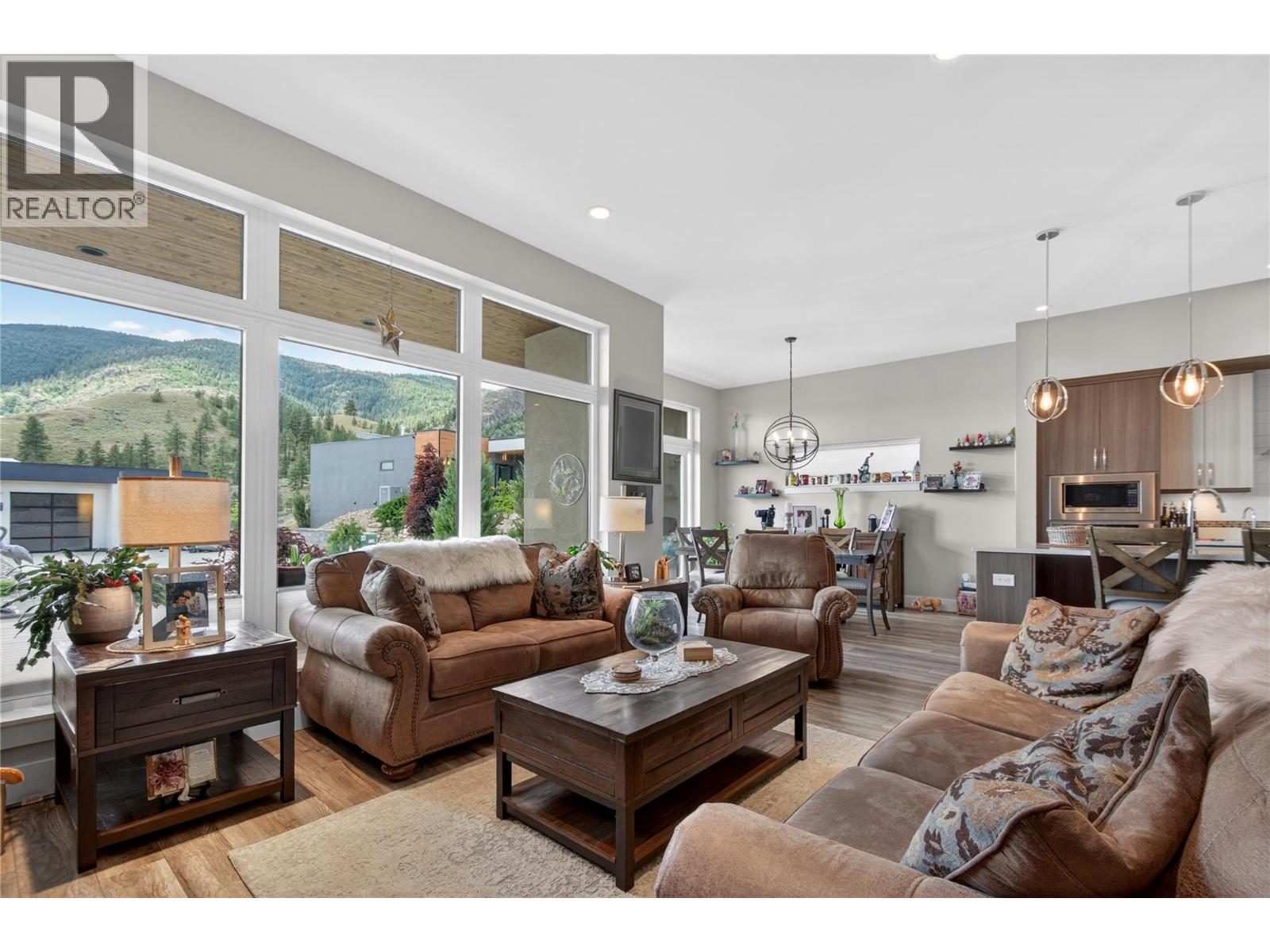 121 Ridge Park, Penticton, British Columbia  V2A 0B1 - Photo 12 - 10388076