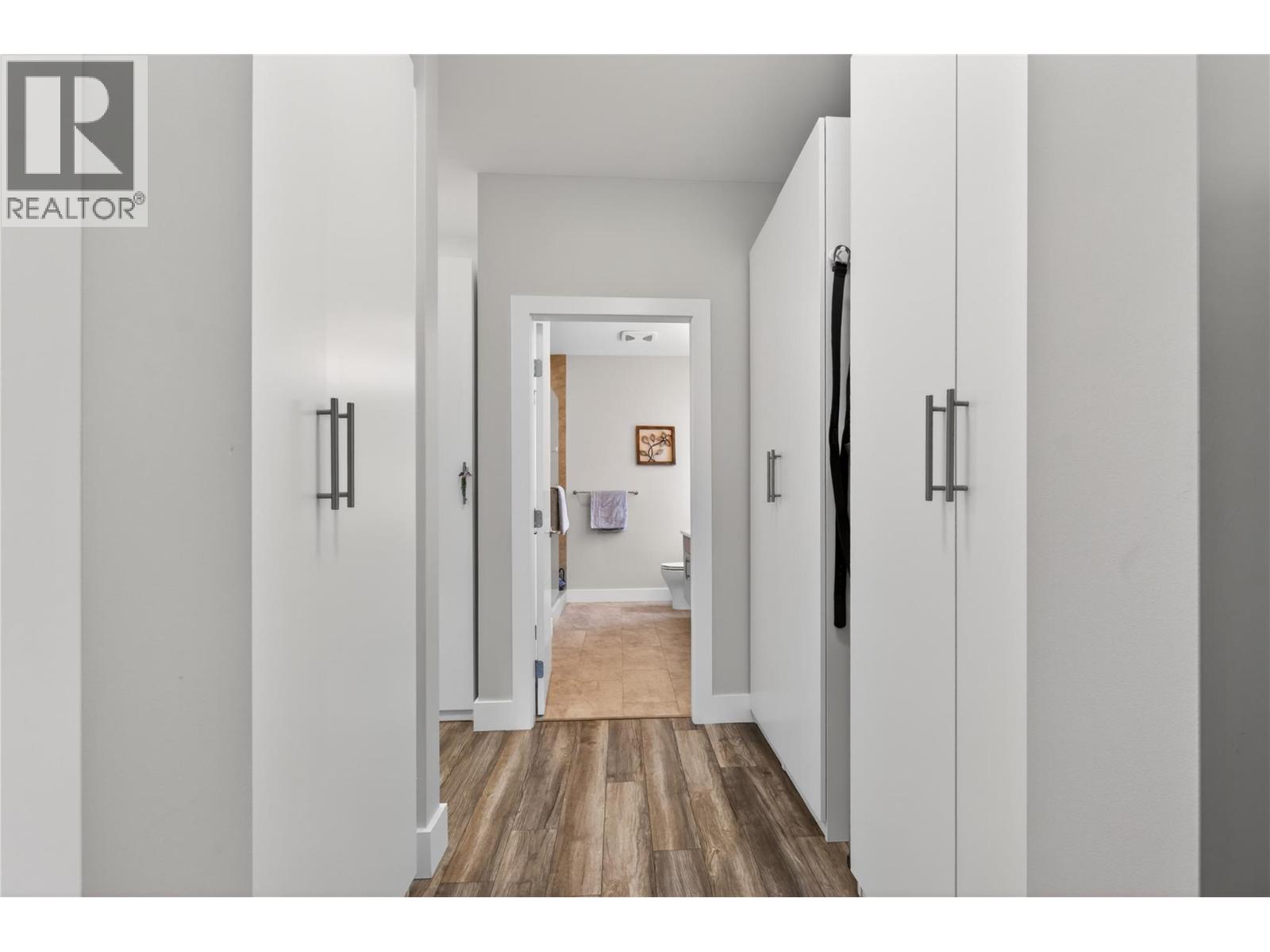 121 Ridge Park, Penticton, British Columbia  V2A 0B1 - Photo 13 - 10388076