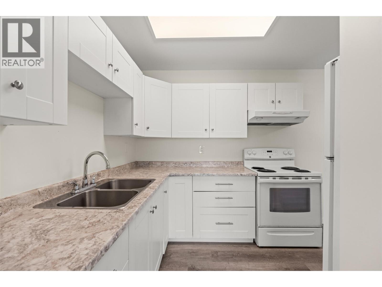 4202 Alexis Park Drive Unit# 232, Vernon, British Columbia  V1T 6H3 - Photo 14 - 10387972