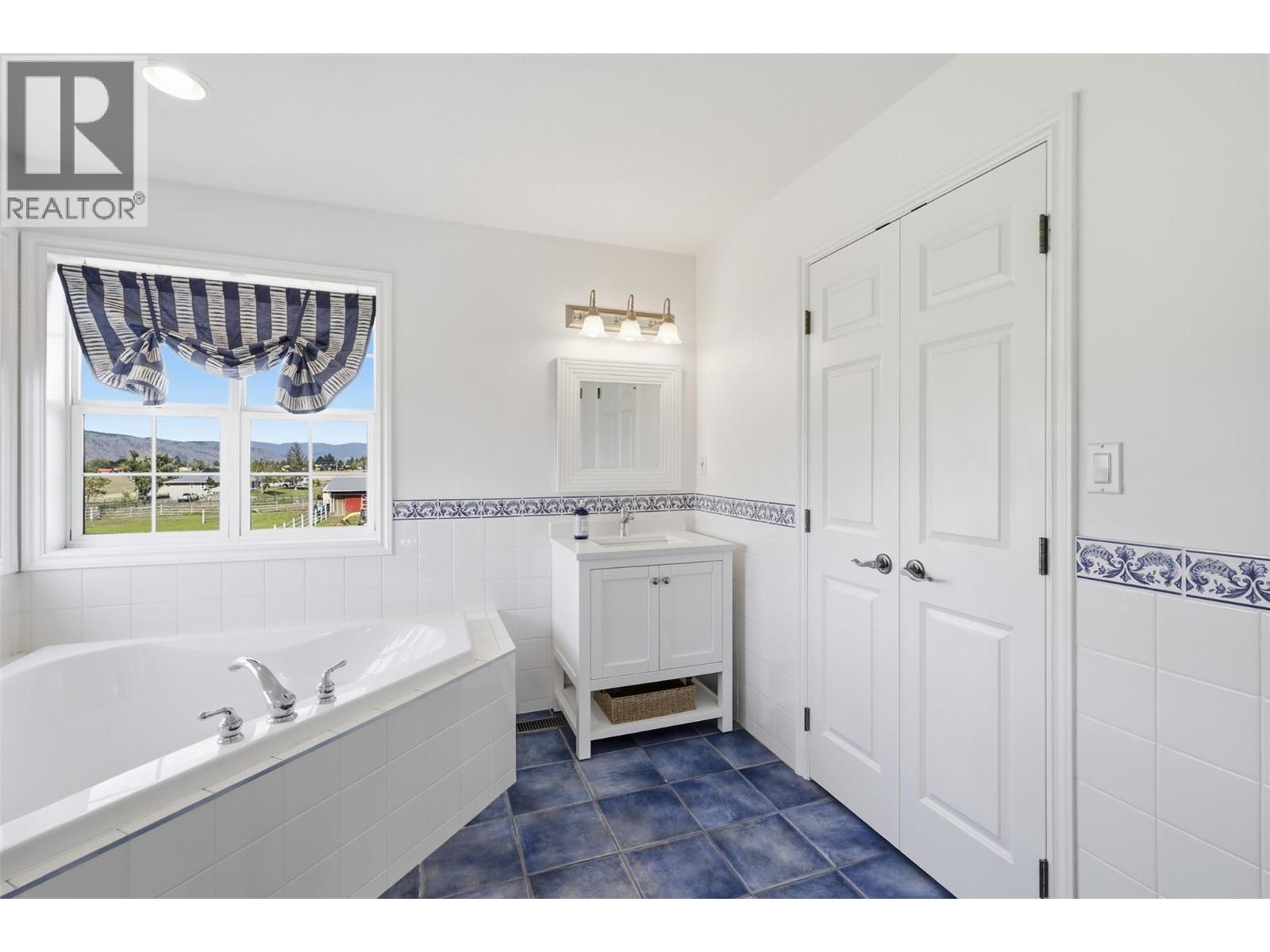 1956 Gardiner Road, Kamloops, British Columbia  V2C 6V8 - Photo 29 - 10385183