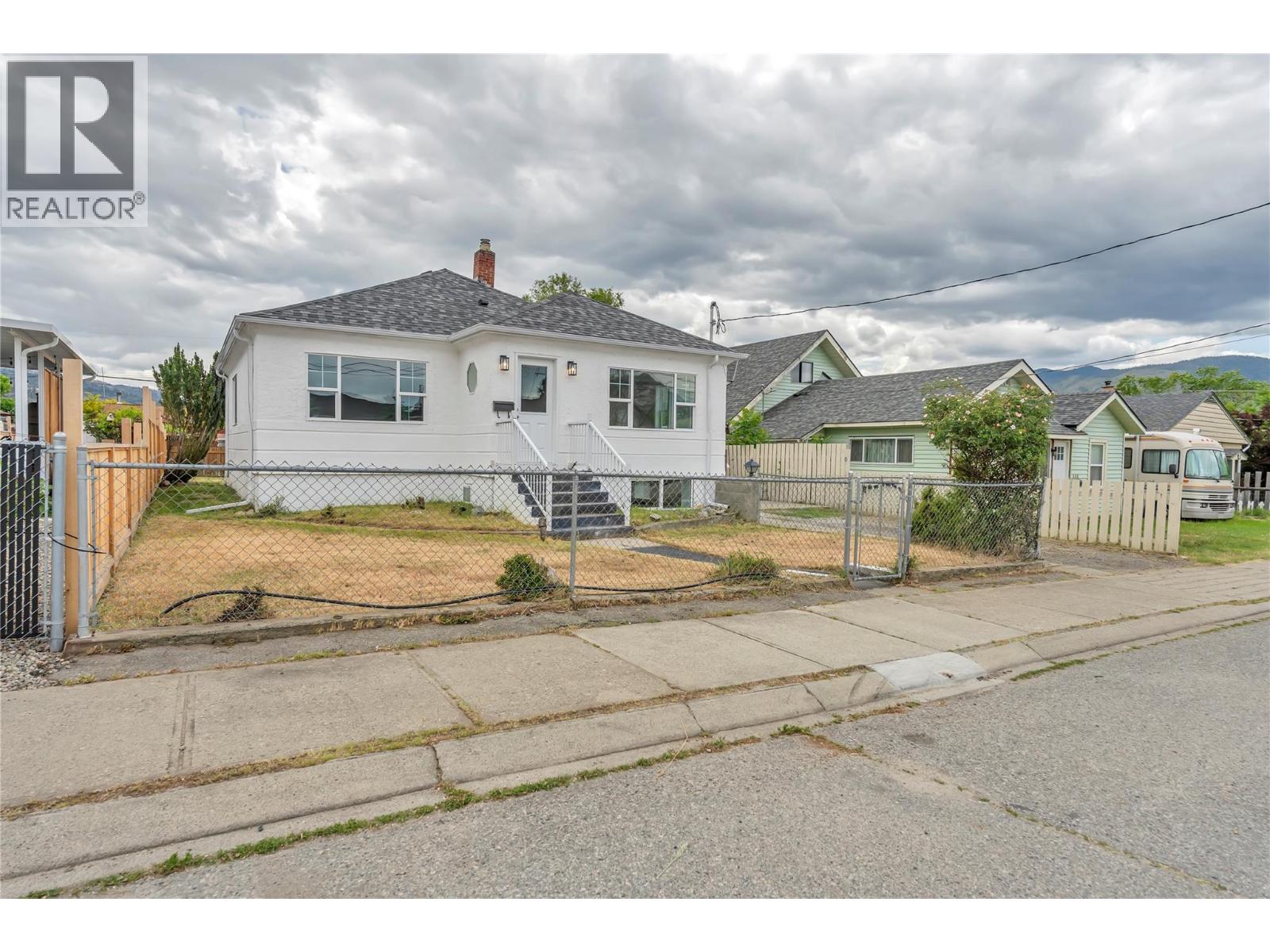 460 Penticton Avenue, Penticton, British Columbia  V2A 2M6 - Photo 3 - 10386389