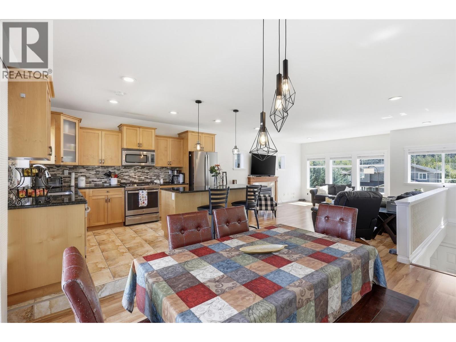 365 Cougar Road, Kamloops, British Columbia  V2C 6V1 - Photo 8 - 10388395