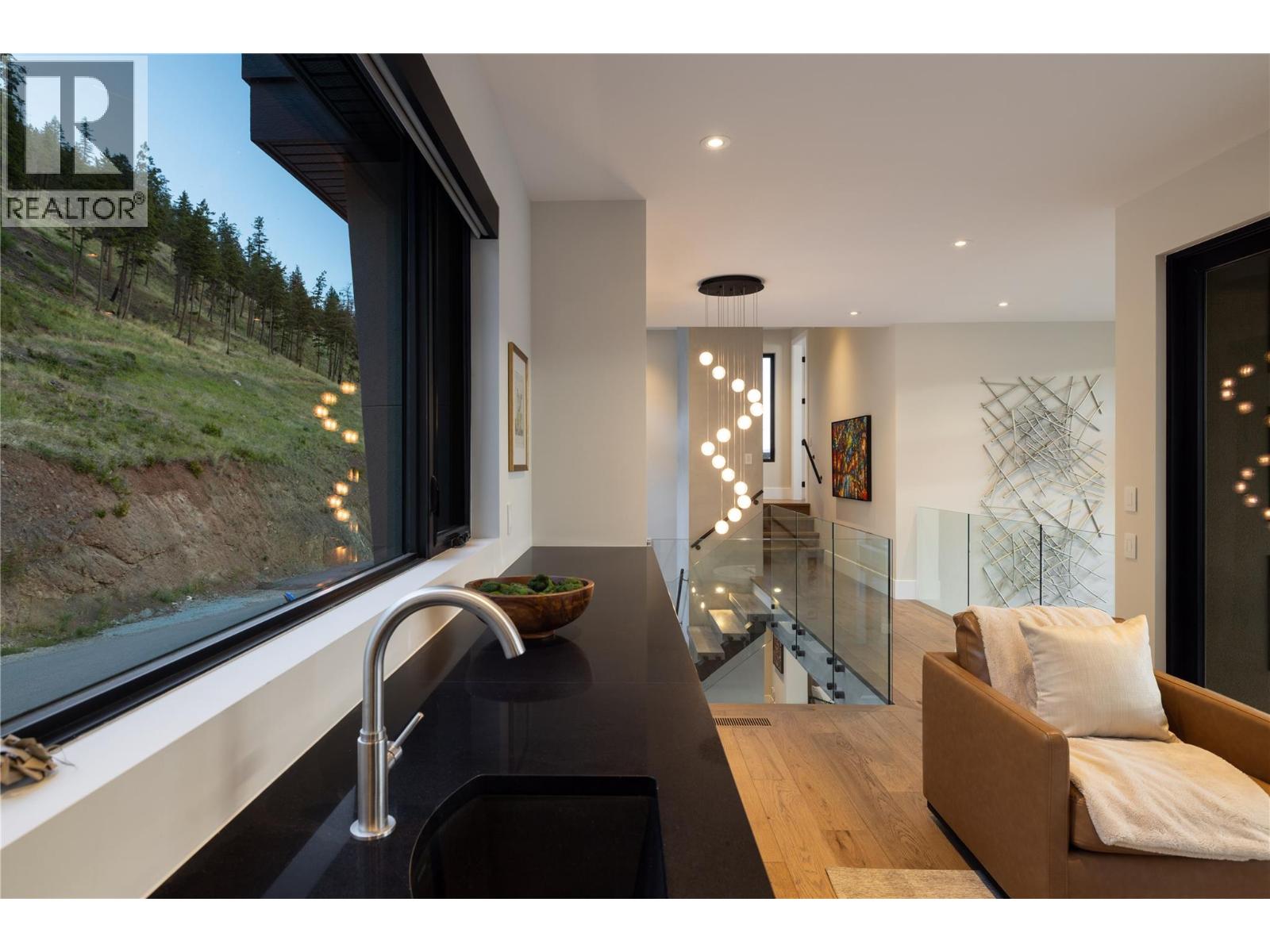 605 Clifton Court, Kelowna, British Columbia  V1V 0B7 - Photo 27 - 10387985
