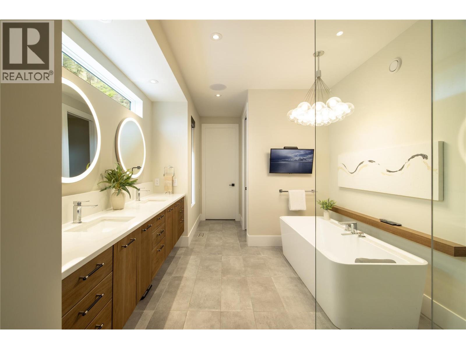 605 Clifton Court, Kelowna, British Columbia  V1V 0B7 - Photo 30 - 10387985