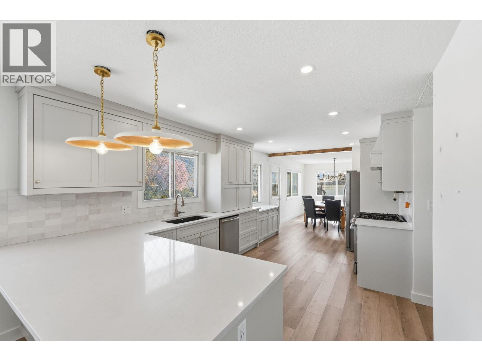 8913 Jubilee Drive, Osoyoos, British Columbia  V0H 1V2 - Photo 6 - 10388287