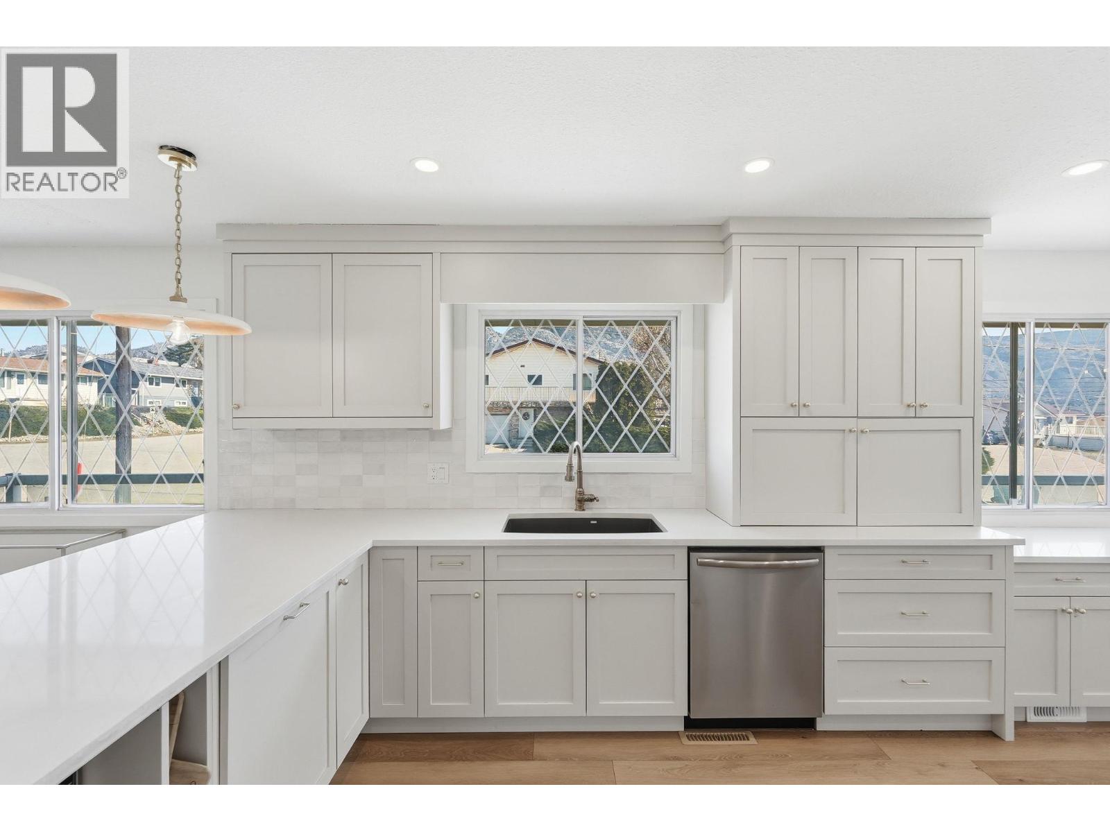 8913 Jubilee Drive, Osoyoos, British Columbia  V0H 1V2 - Photo 7 - 10388287