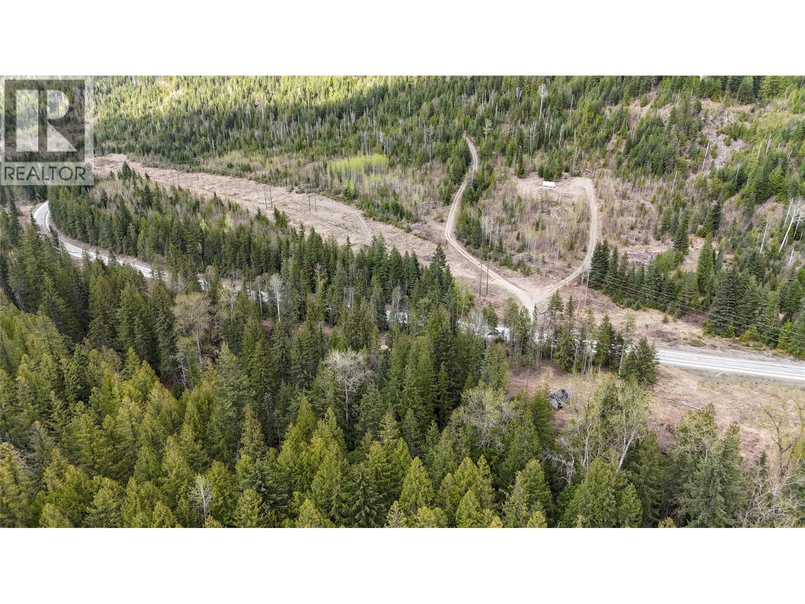 266 6 Highway, Cherryville, British Columbia  V0E 2G3 - Photo 7 - 10387066