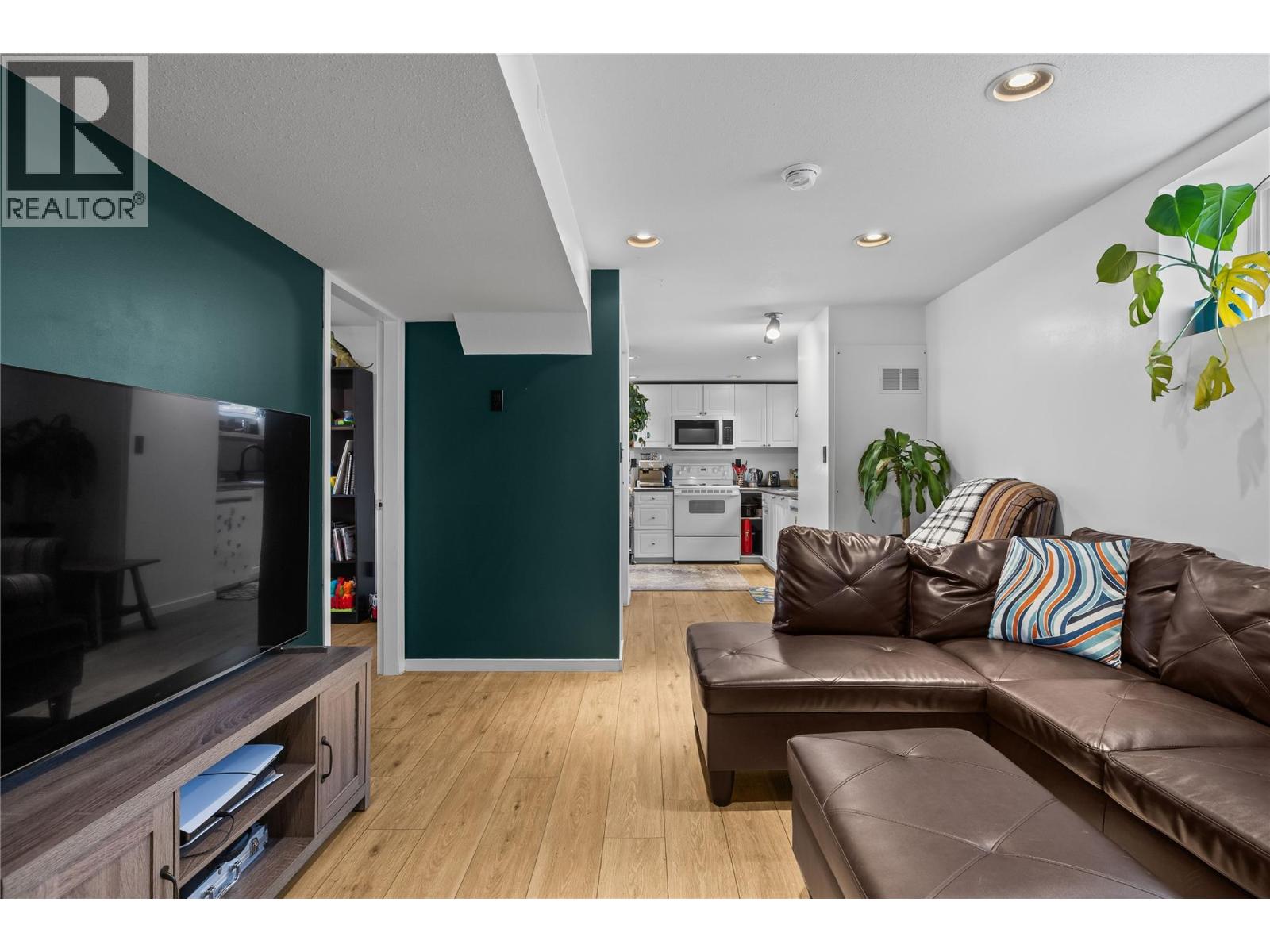 340 Adventure Road, Kelowna, British Columbia  V1X 1N4 - Photo 31 - 10387520