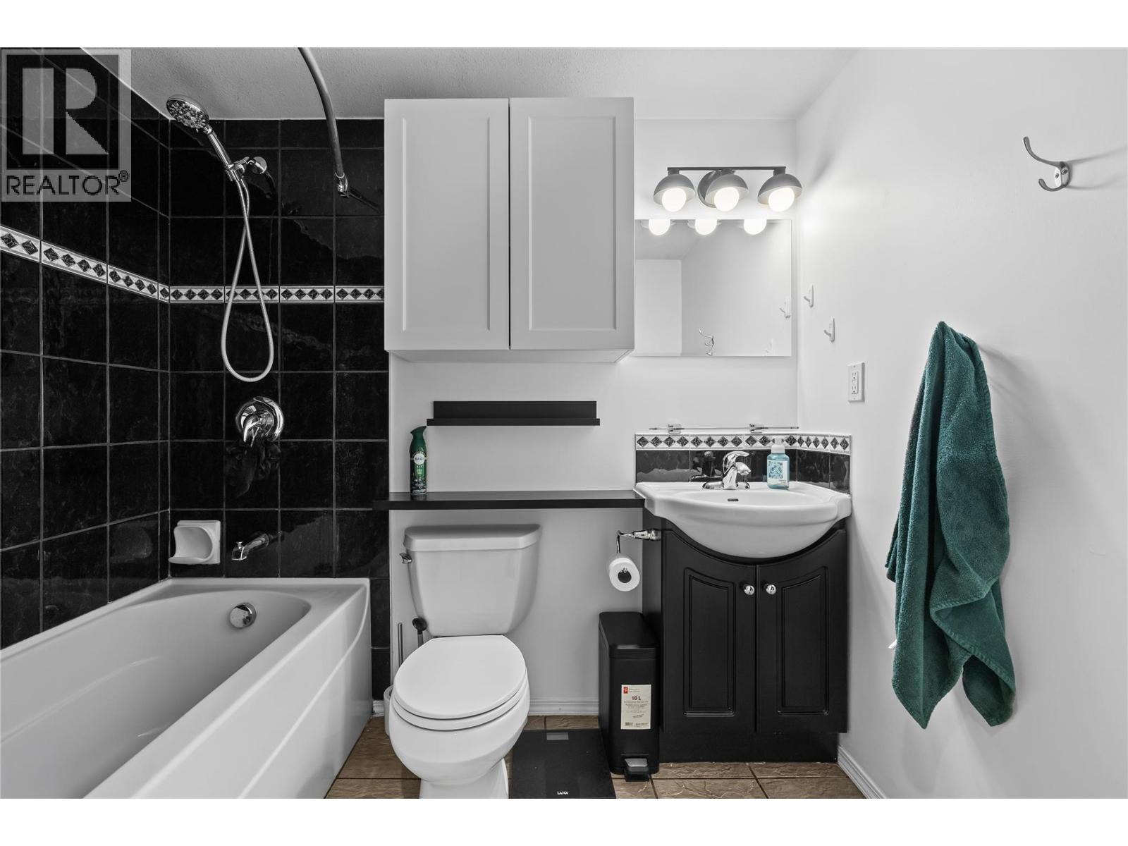 340 Adventure Road, Kelowna, British Columbia  V1X 1N4 - Photo 38 - 10387520