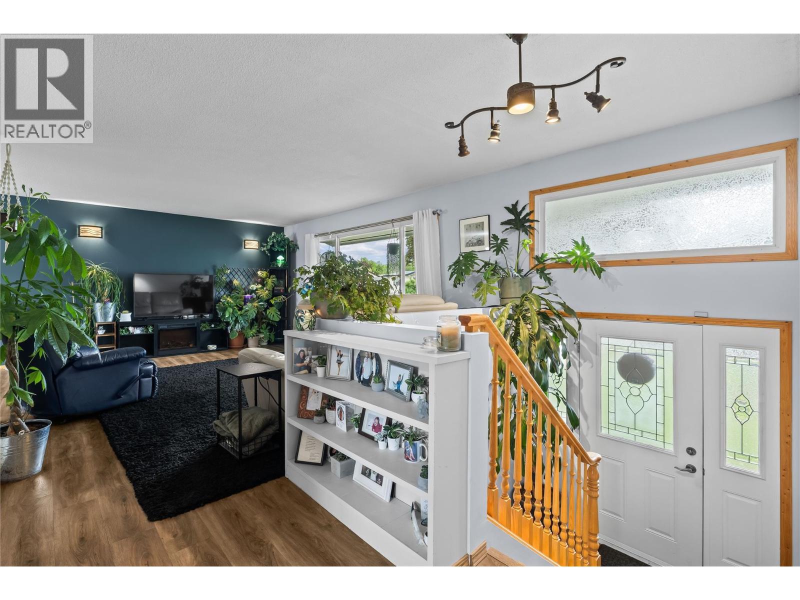 340 Adventure Road, Kelowna, British Columbia  V1X 1N4 - Photo 4 - 10387520
