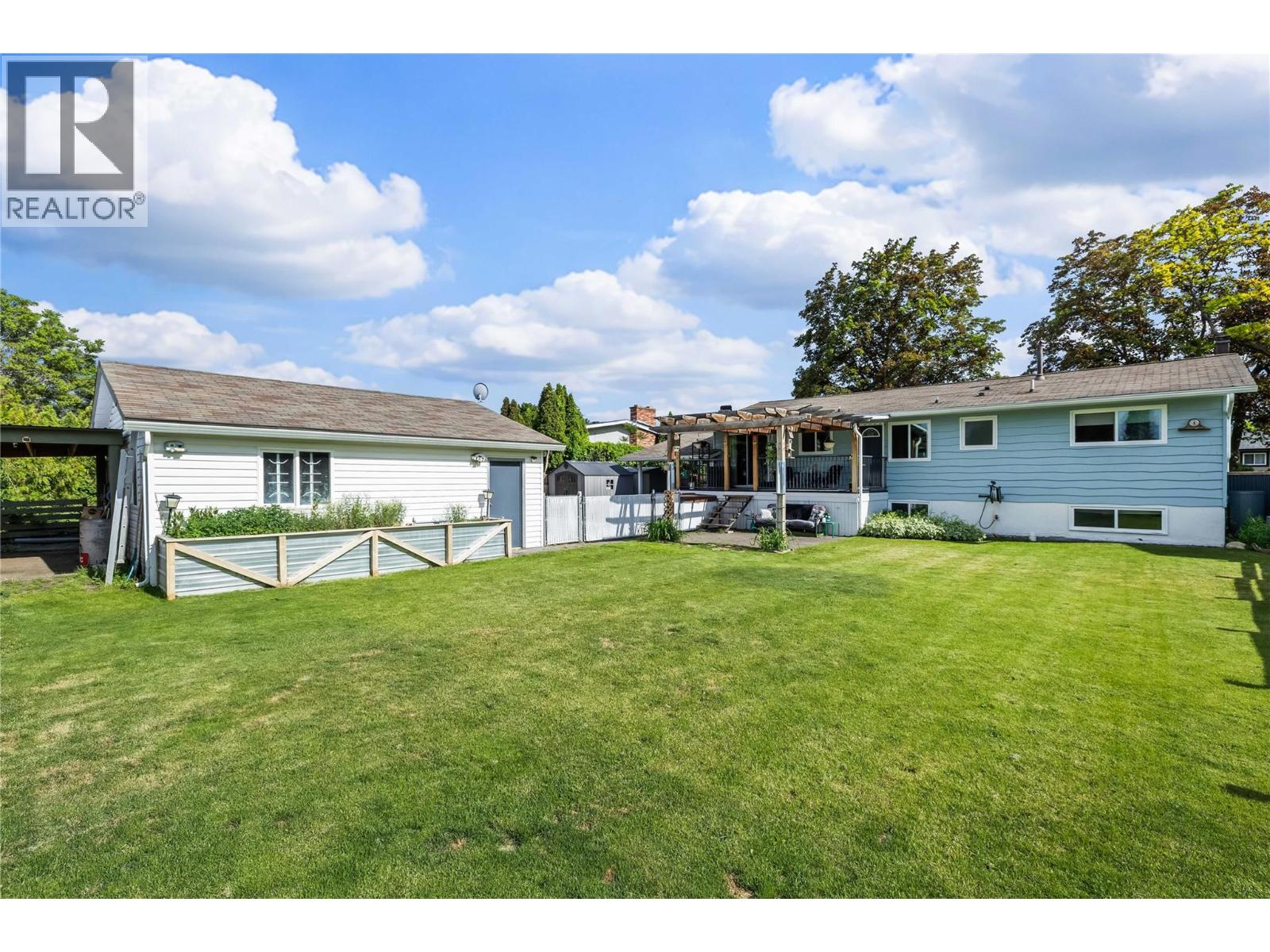 340 Adventure Road, Kelowna, British Columbia  V1X 1N4 - Photo 43 - 10387520