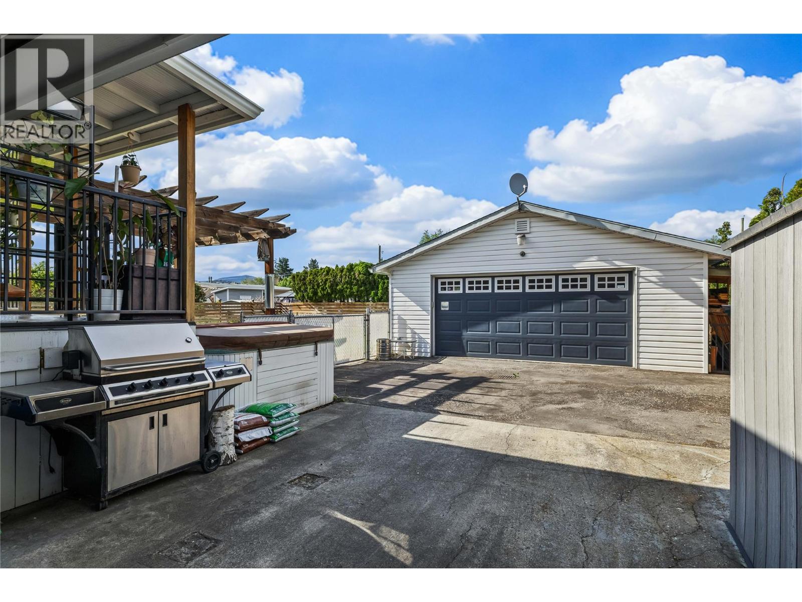 340 Adventure Road, Kelowna, British Columbia  V1X 1N4 - Photo 47 - 10387520