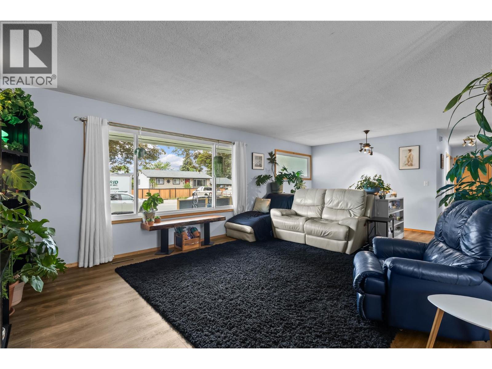 340 Adventure Road, Kelowna, British Columbia  V1X 1N4 - Photo 6 - 10387520