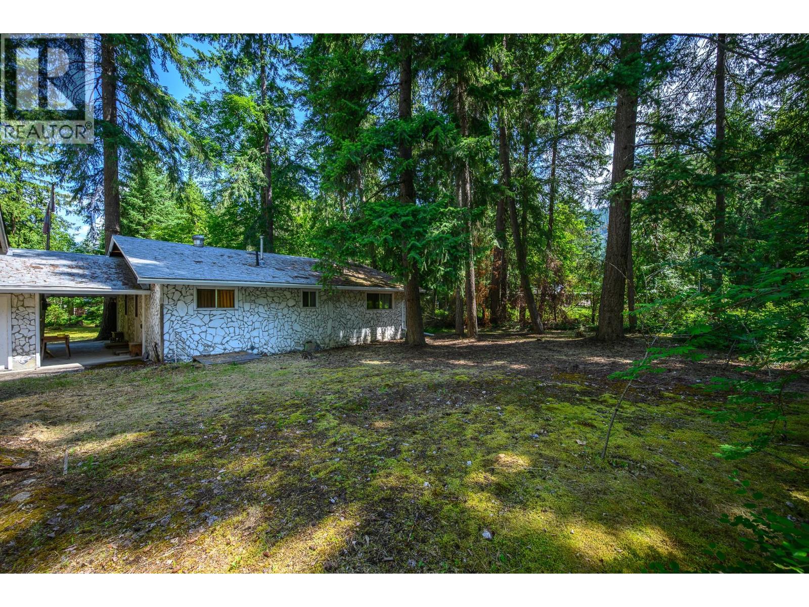 714 Westminster Road, Swansea Point, British Columbia  V0E 2K2 - Photo 9 - 10388418