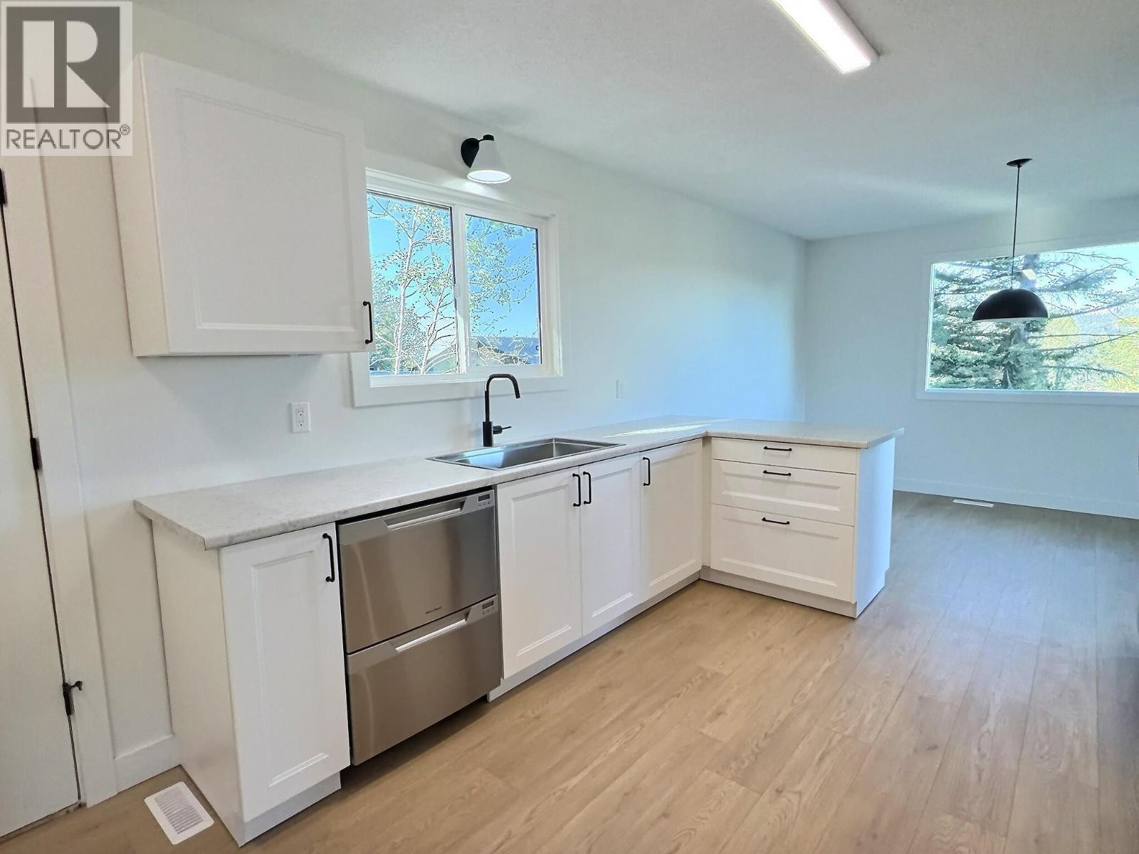 11 Jasper Drive, Logan Lake, British Columbia  V0K 1W0 - Photo 38 - 10387938