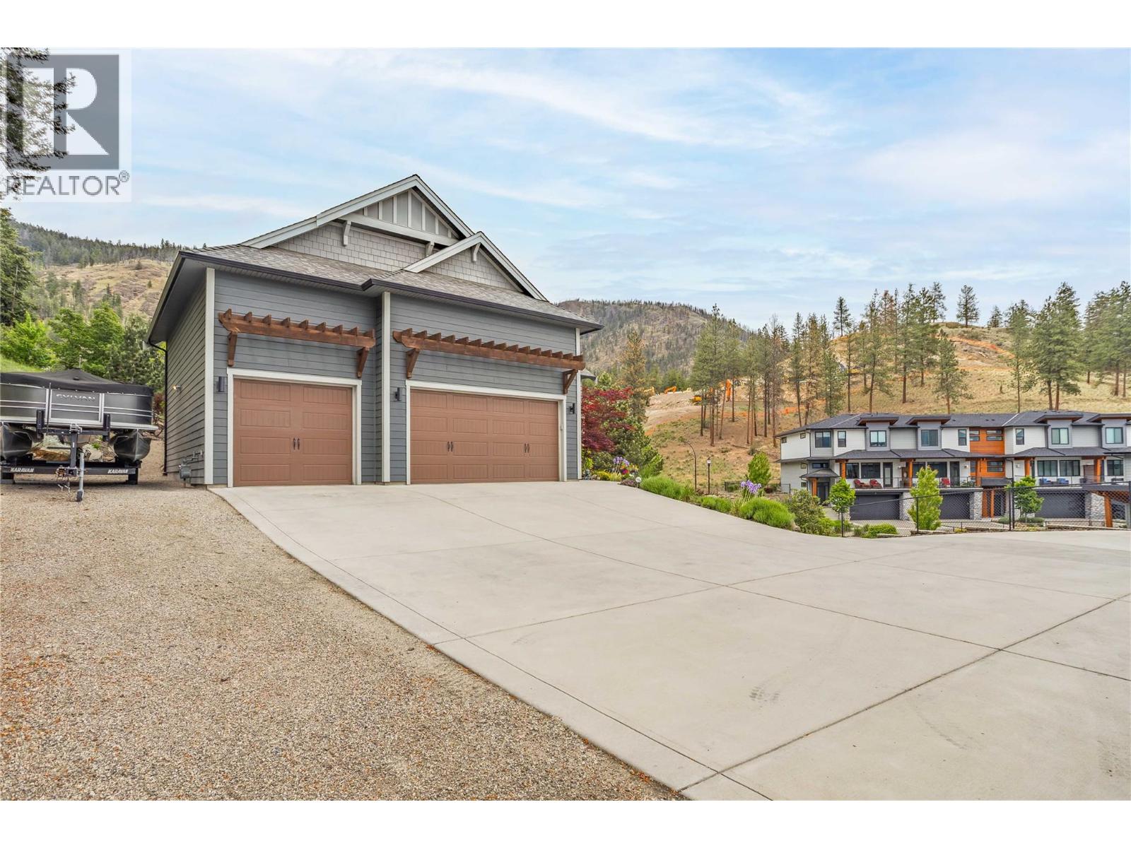 2410 Mountains Hollow Lane, West Kelowna, British Columbia  V4T 3H5 - Photo 3 - 10388099