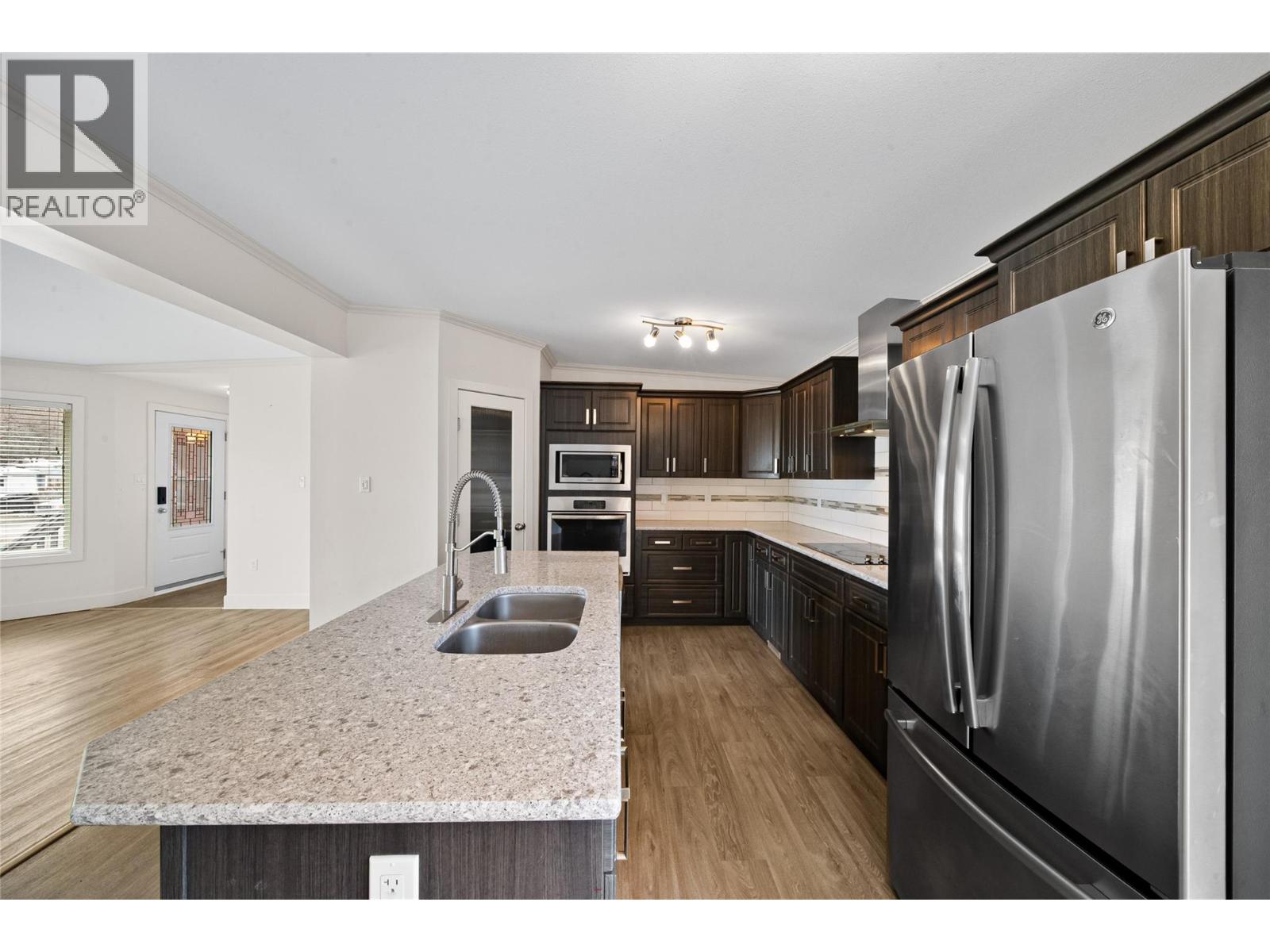 7155 Dallas Drive Unit# B11, Kamloops, British Columbia  V2C 4T1 - Photo 10 - 10388394