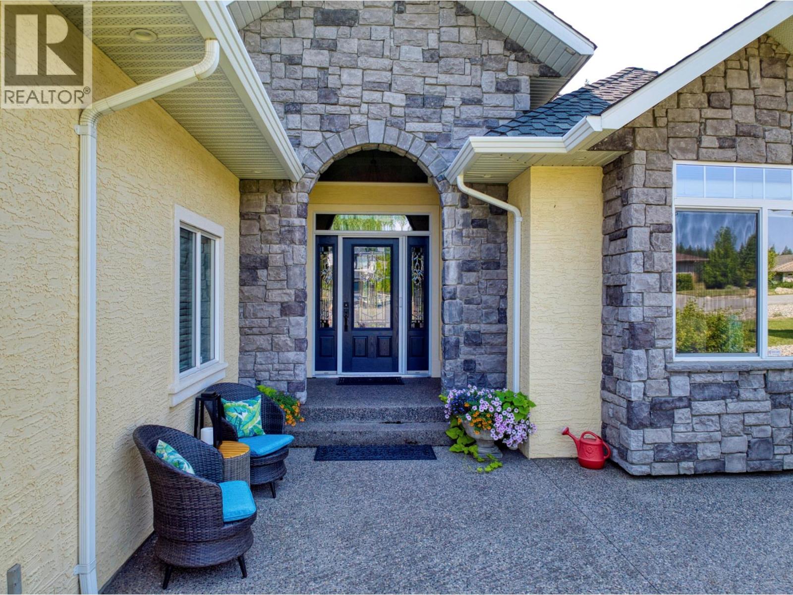 2728 Valleyview Drive, Blind Bay, British Columbia  V0E 1H2 - Photo 4 - 10382189