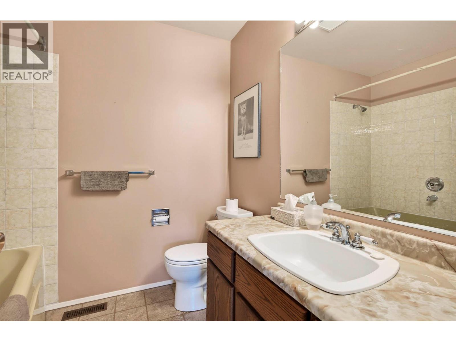 333 Robson Drive, Kamloops, British Columbia  V2E 1W2 - Photo 17 - 10386890