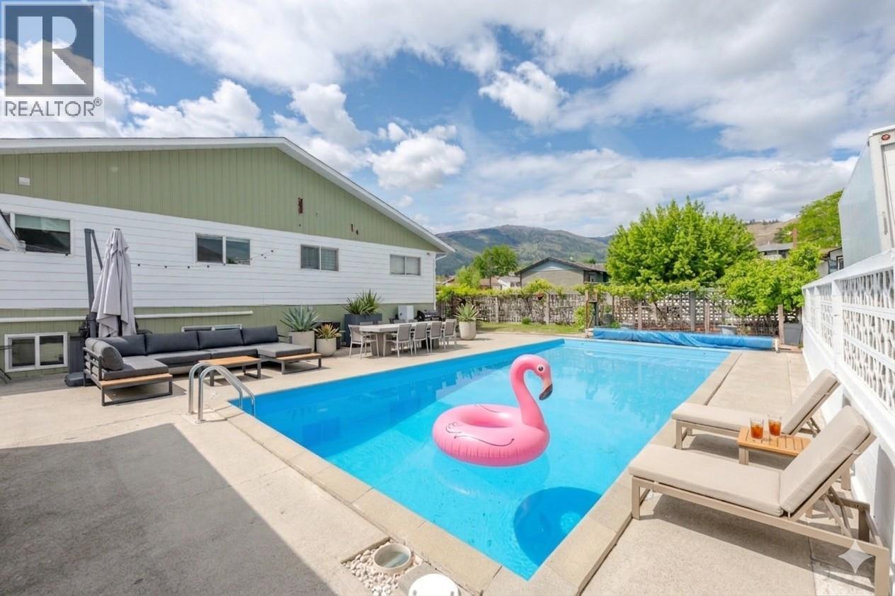 5853 Kettle Court, Oliver, British Columbia  V0H 1T0 - Photo 2 - 10388440