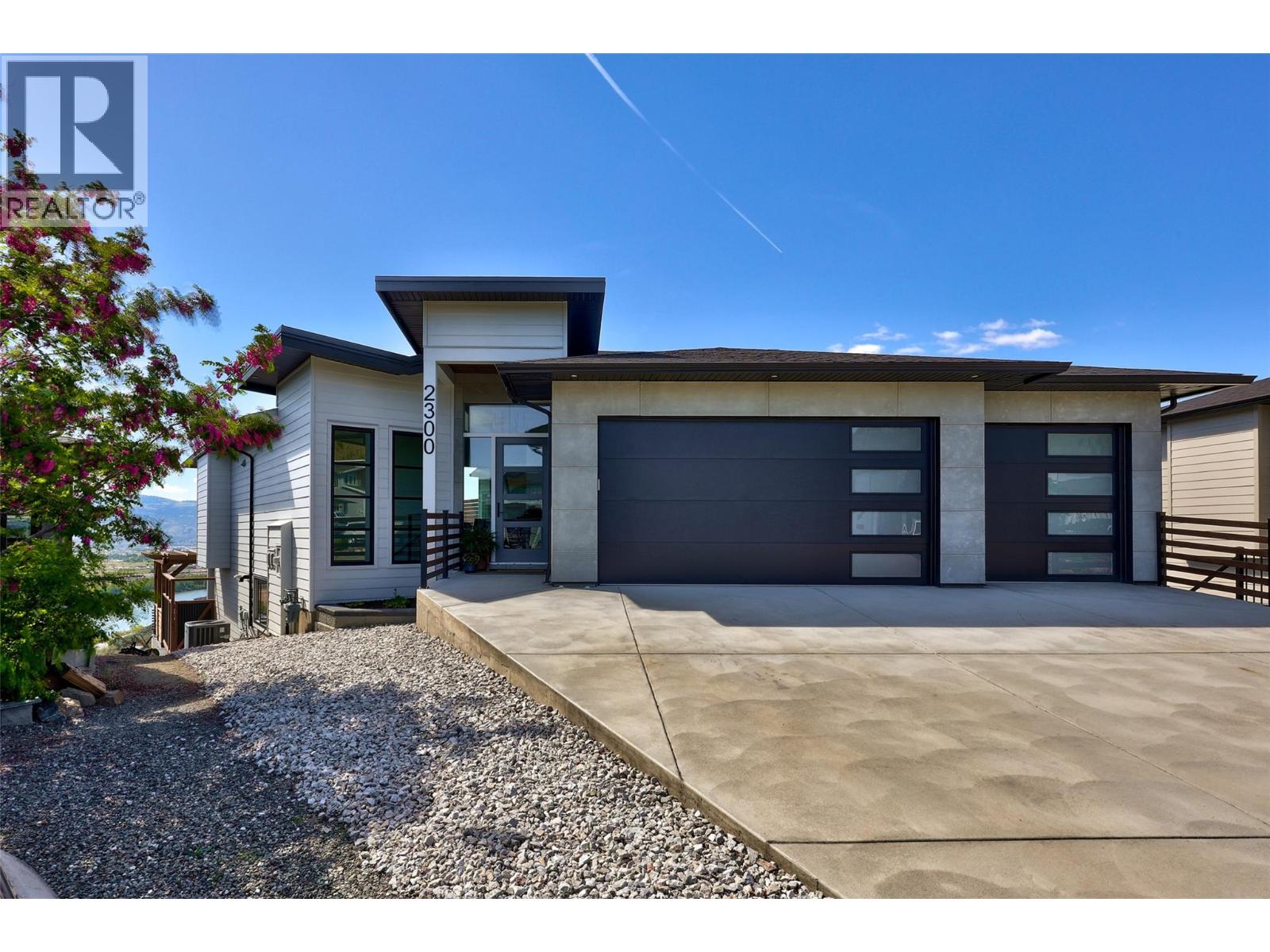 2300 Saddleback Drive, Kamloops, British Columbia  V2B 0G7 - Photo 1 - 10388036