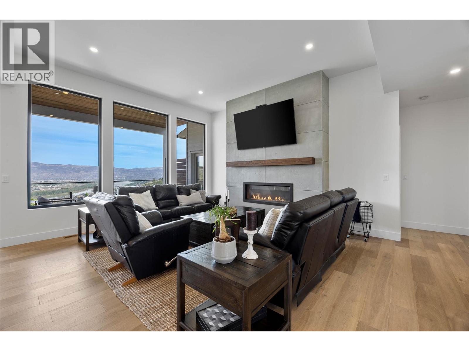 2300 Saddleback Drive, Kamloops, British Columbia  V2B 0G7 - Photo 18 - 10388036