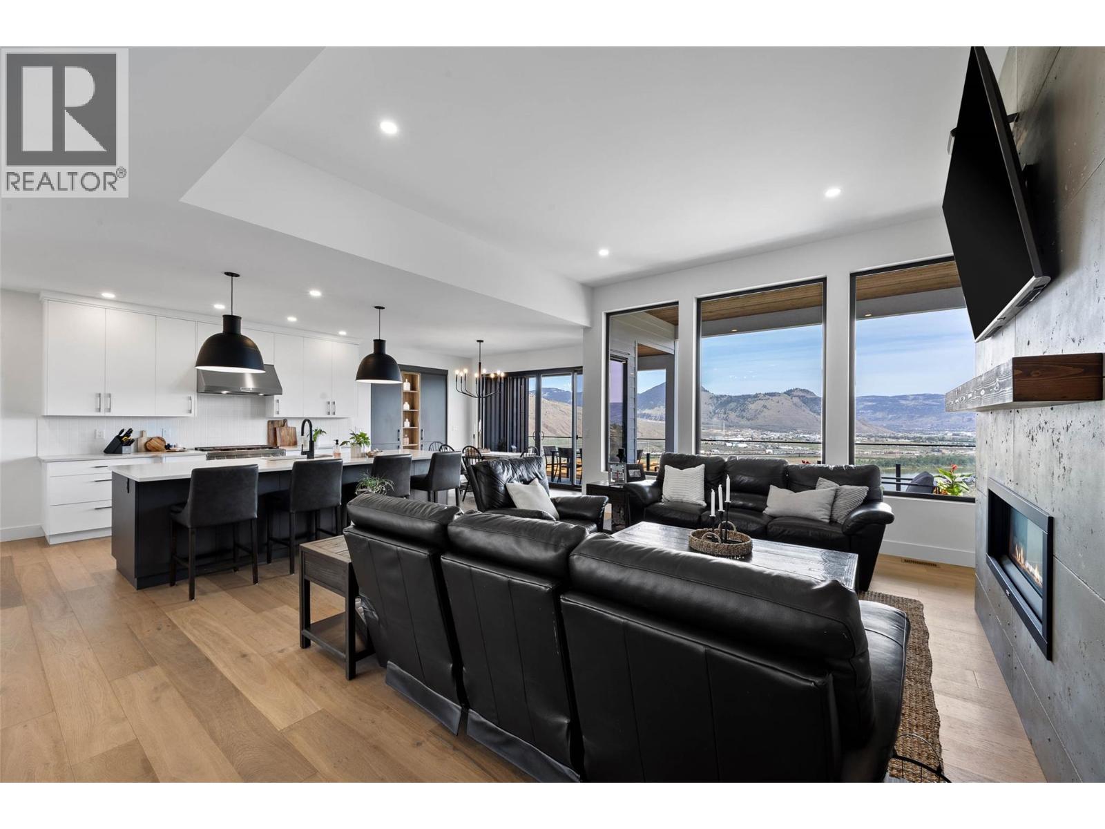 2300 Saddleback Drive, Kamloops, British Columbia  V2B 0G7 - Photo 19 - 10388036
