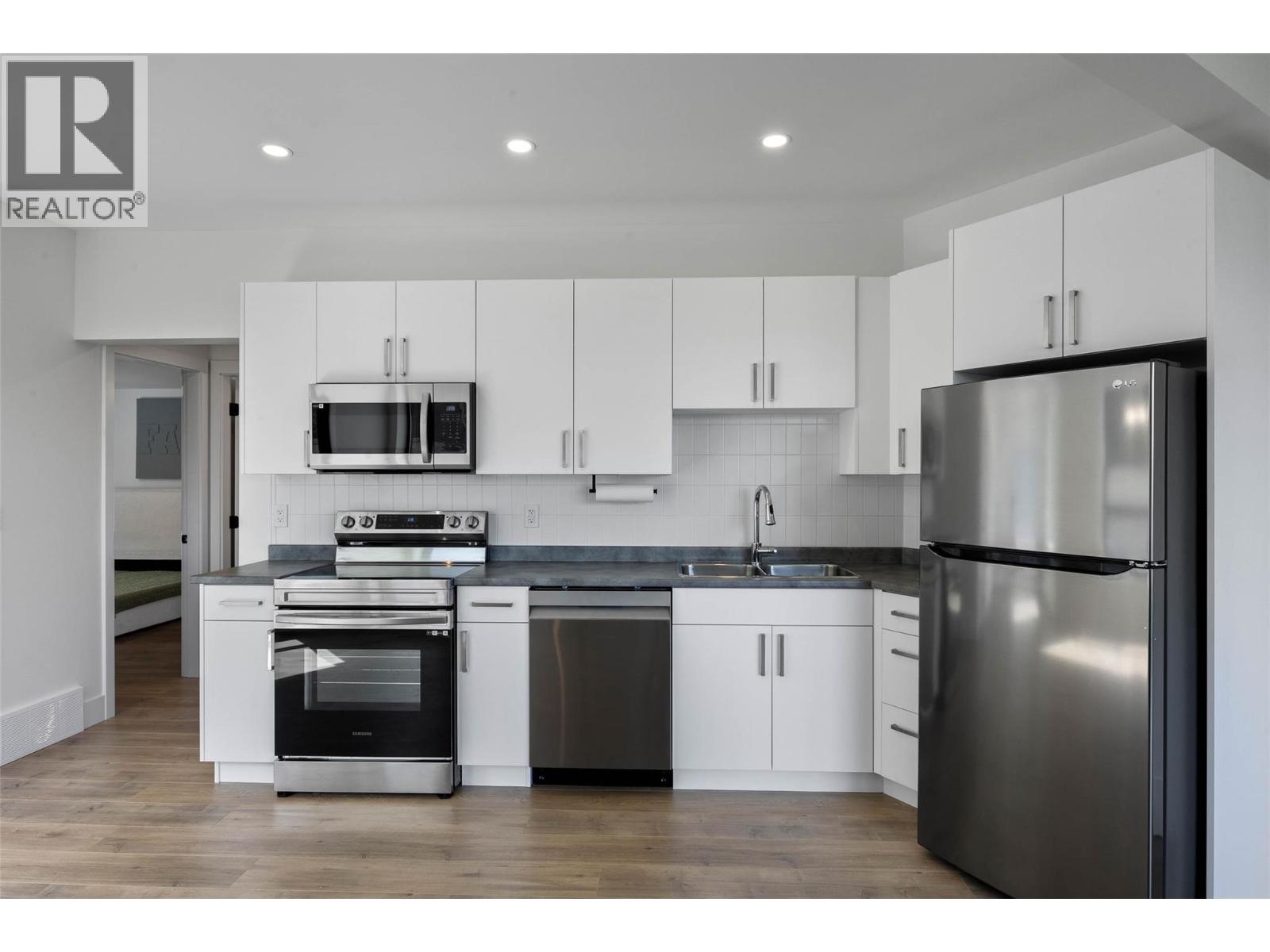 2300 Saddleback Drive, Kamloops, British Columbia  V2B 0G7 - Photo 45 - 10388036