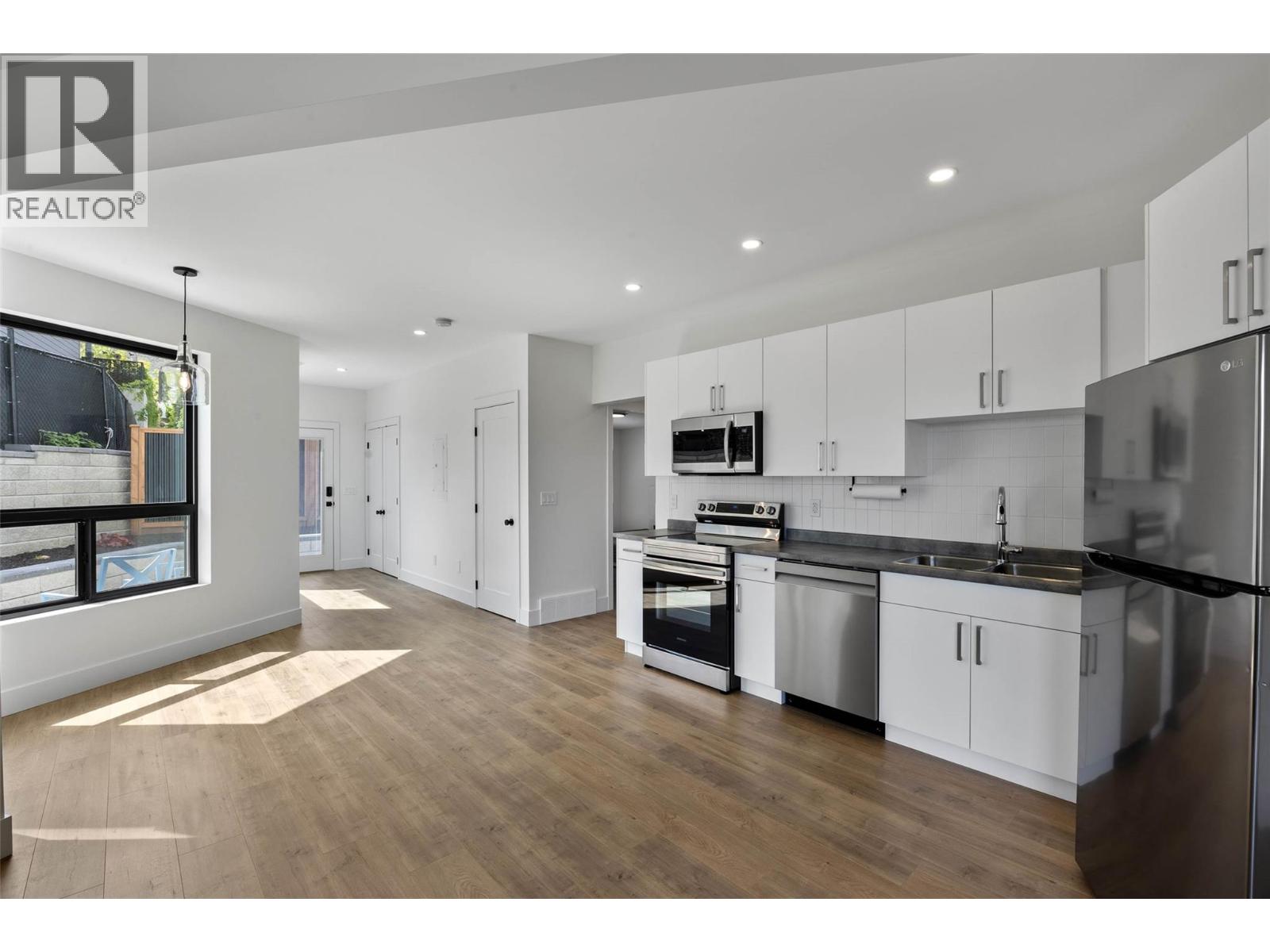 2300 Saddleback Drive, Kamloops, British Columbia  V2B 0G7 - Photo 46 - 10388036