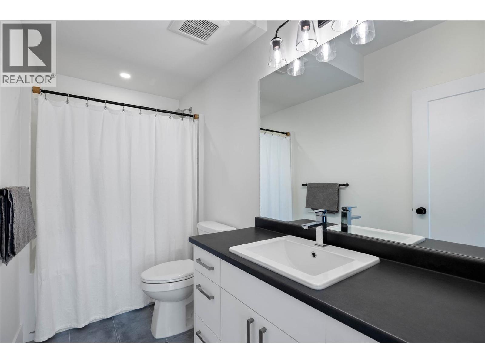 2300 Saddleback Drive, Kamloops, British Columbia  V2B 0G7 - Photo 50 - 10388036
