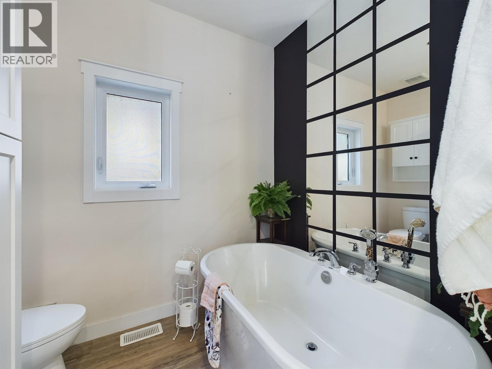 1020 Bullmoose Way, Osoyoos, British Columbia  V0H 1V6 - Photo 9 - 10388454