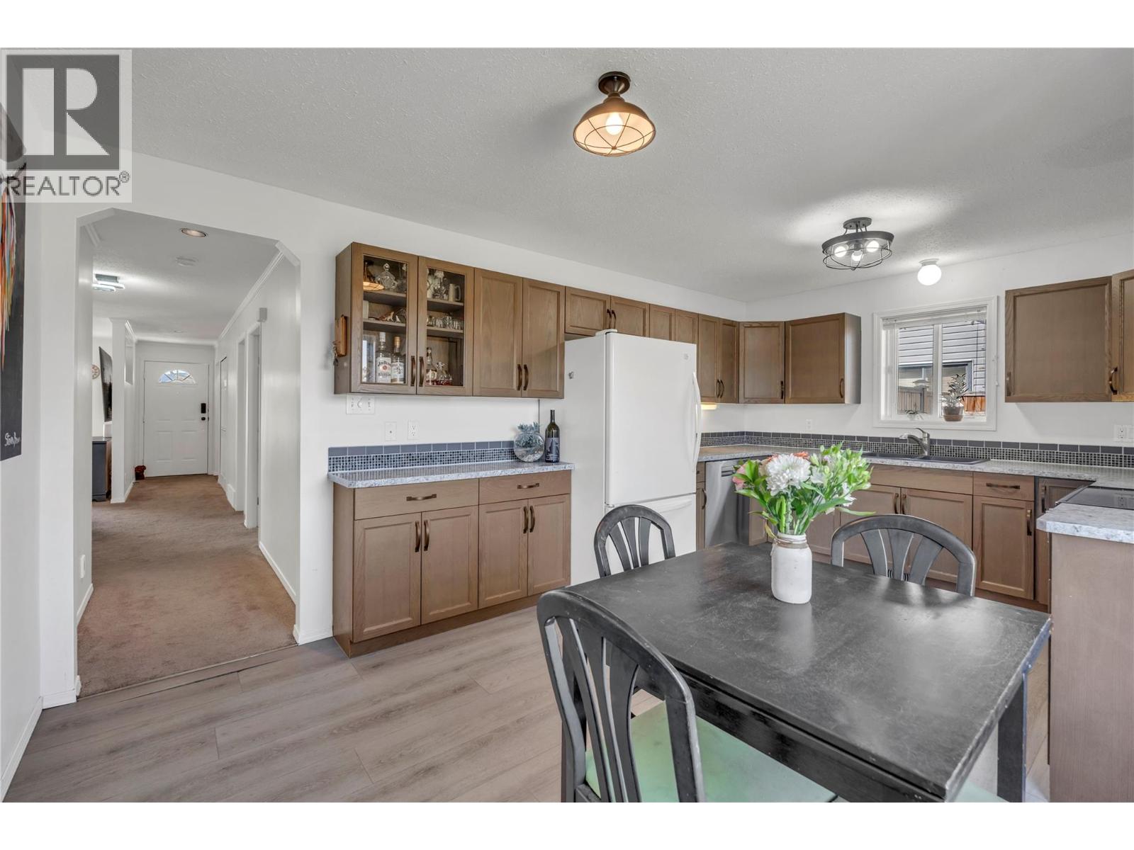 9714 Sargeant Street, Summerland, British Columbia  V0H 1Z3 - Photo 2 - 10388310